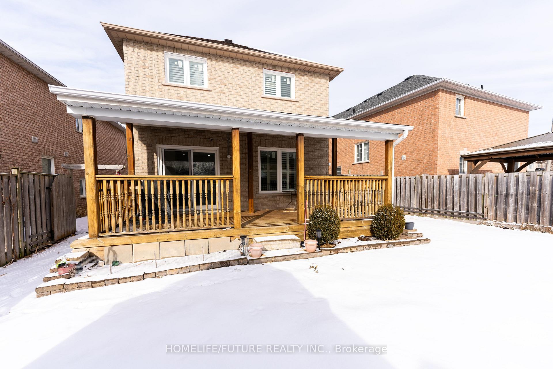 Photo 22 of 68 Treen Crescent, Whitby, Rolling Acres — HOMEH