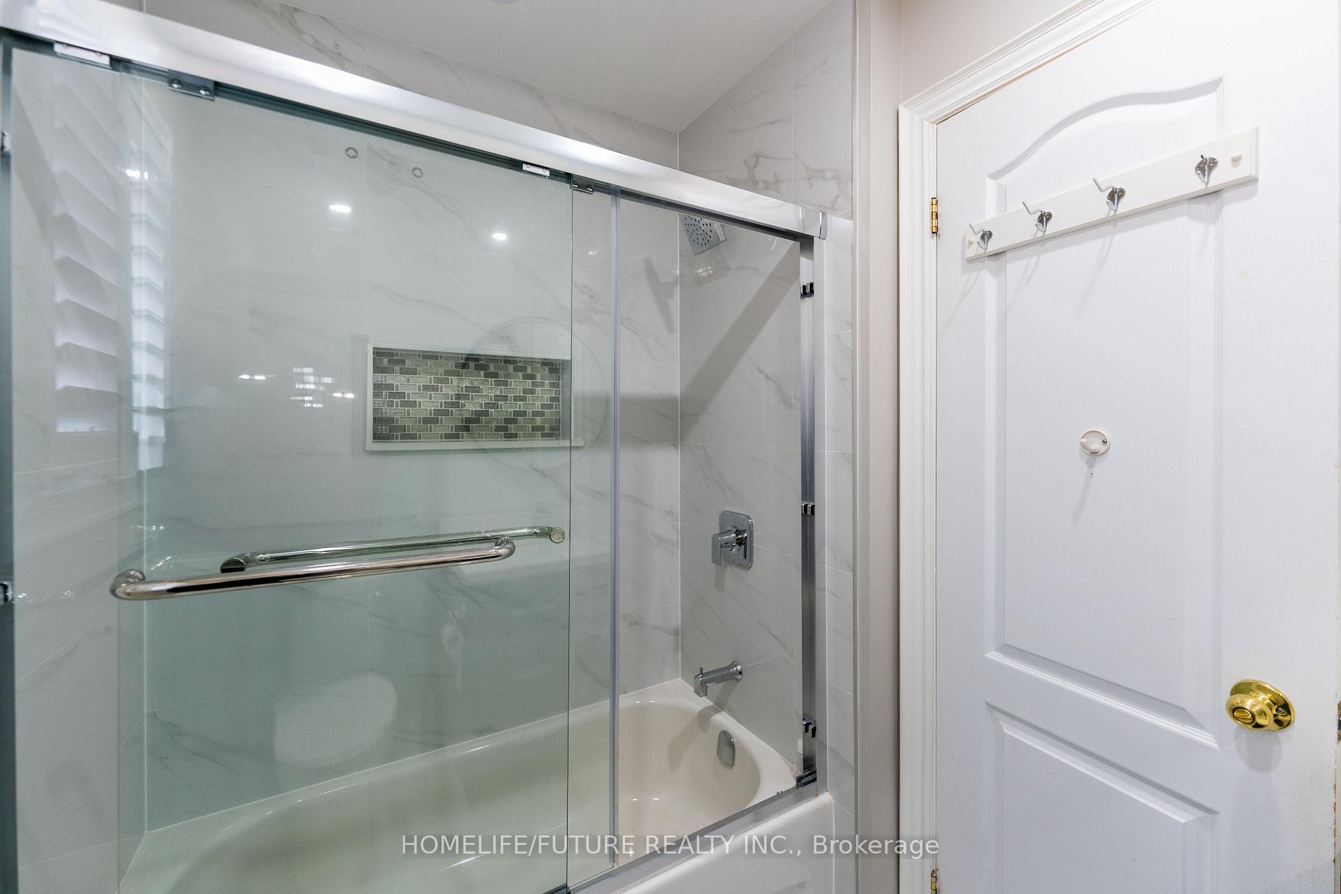 Photo 33 of 68 Treen Crescent, Whitby, Rolling Acres — HOMEH