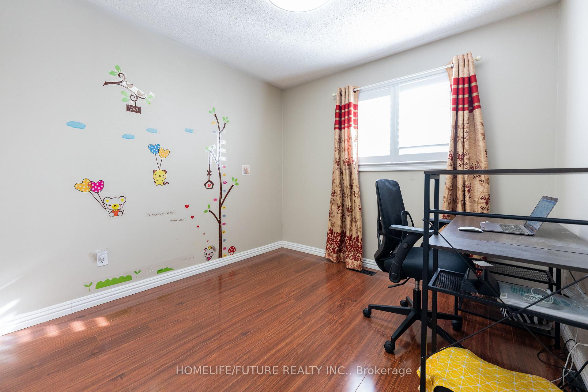 Photo 39 of 68 Treen Crescent, Whitby, Rolling Acres — HOMEH