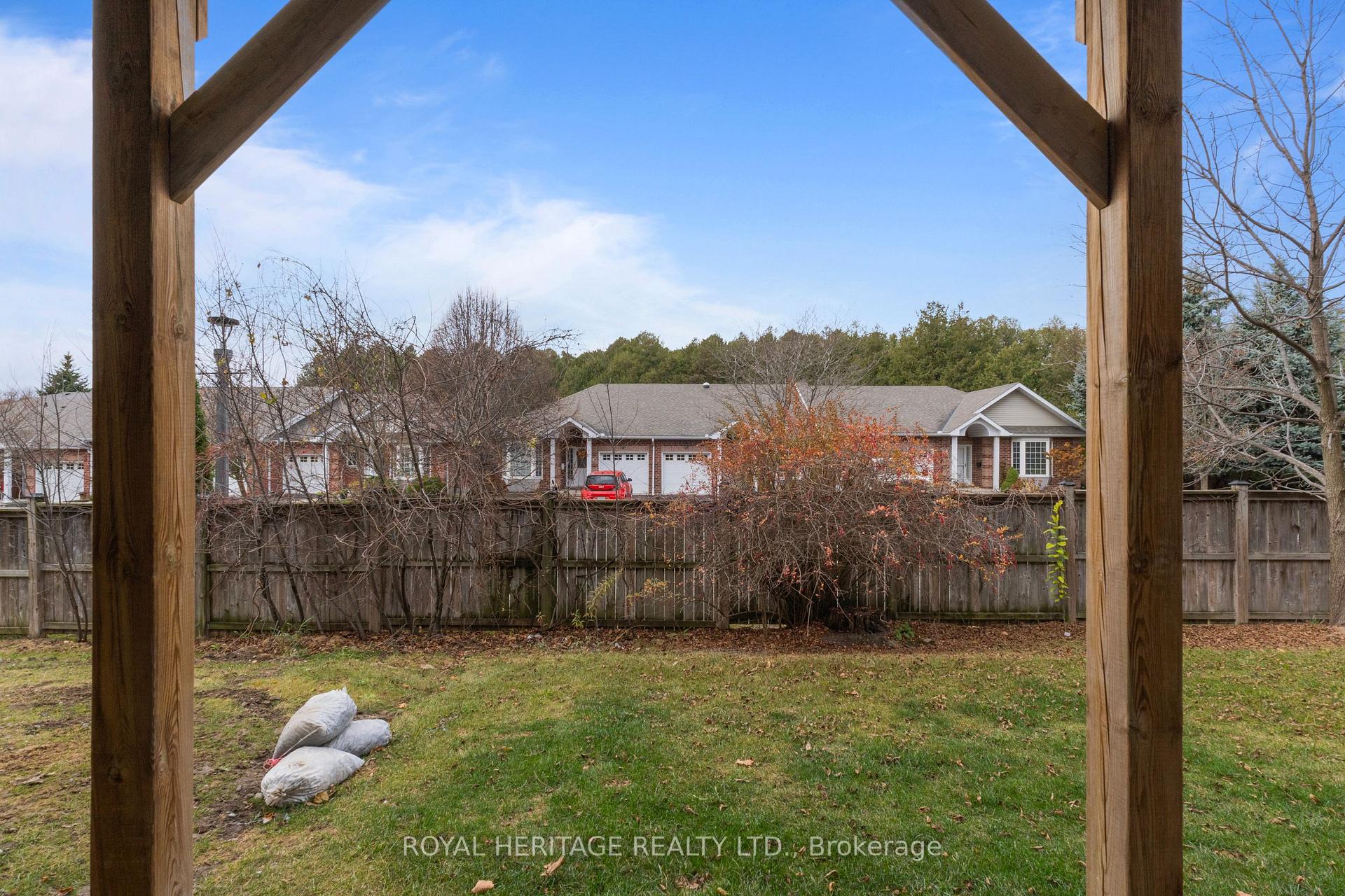 Photo 17 of 69 Pine Gate Place, Whitby, Williamsburg — HOMEH