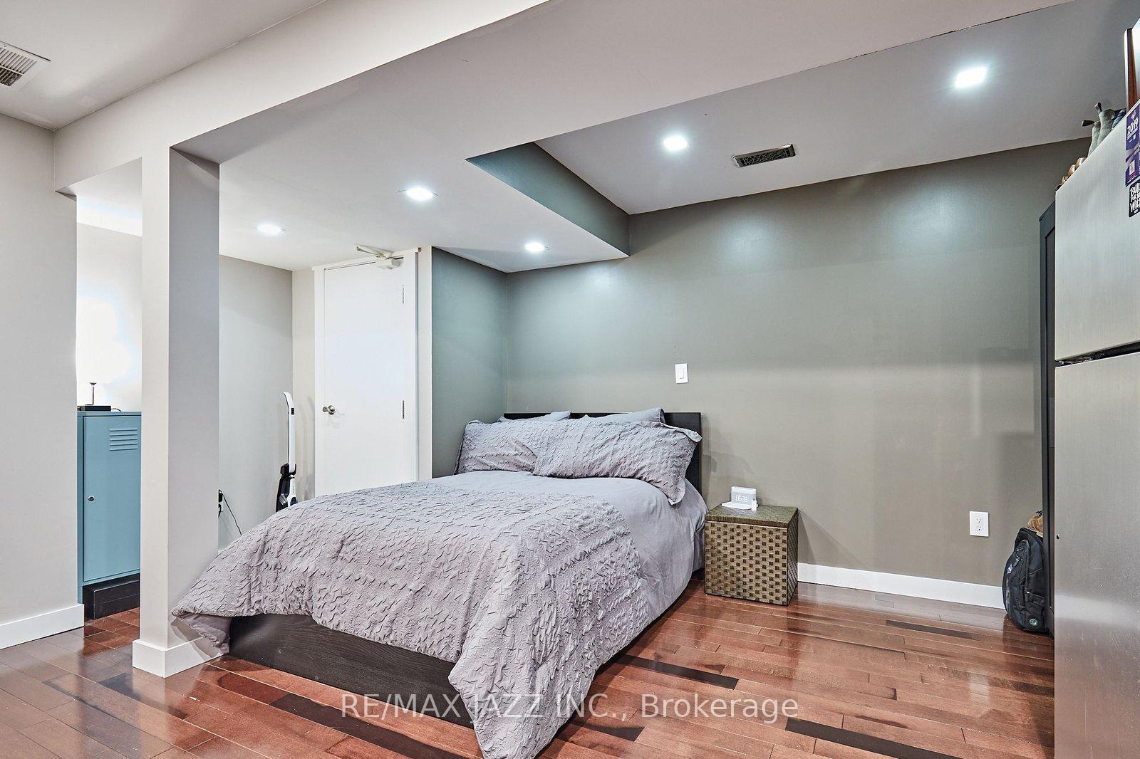 Photo 33 of 99 Bell Drive, Whitby, Lynde Creek — HOMEH