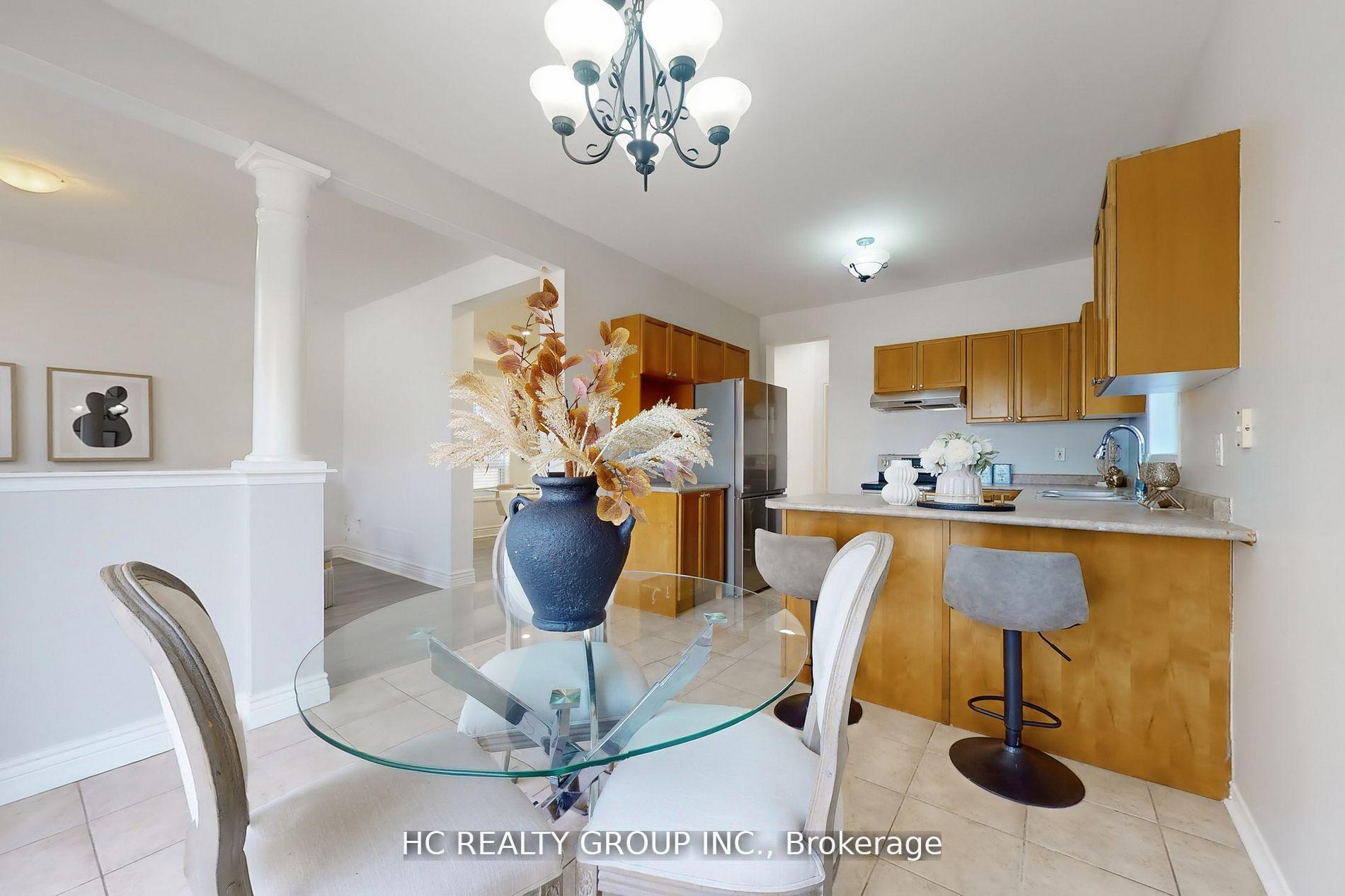 Photo 10 of 8 Beaumaris Crescent, Whitby, Brooklin — HOMEH