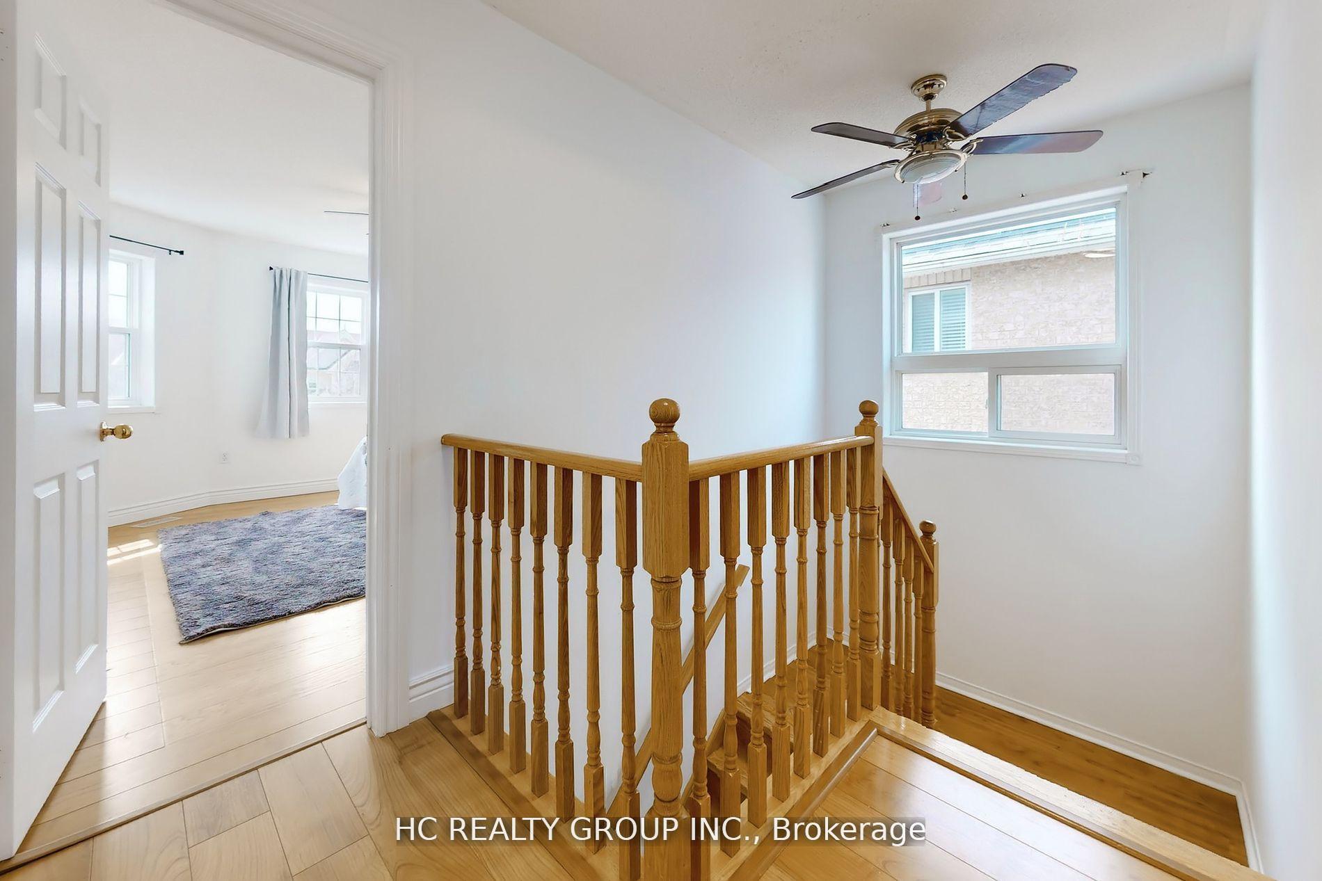 Photo 11 of 8 Beaumaris Crescent, Whitby, Brooklin — HOMEH