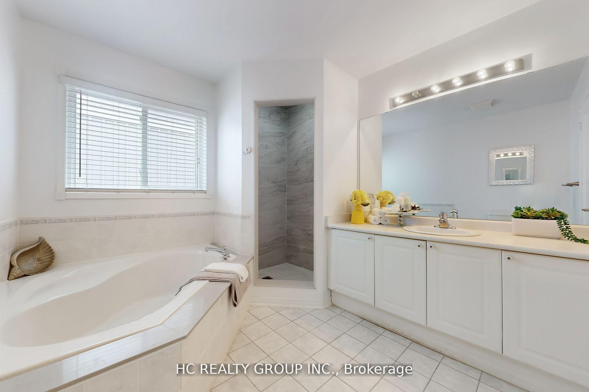 Photo 13 of 8 Beaumaris Crescent, Whitby, Brooklin — HOMEH
