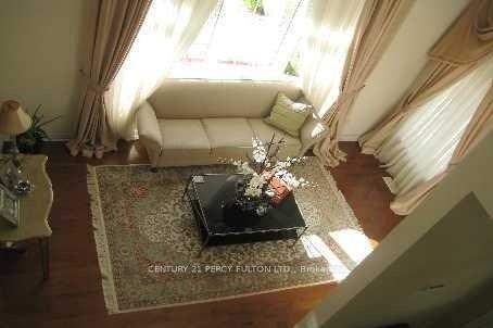 Photo 3 of 51 Medoc Place, Vaughan, Patterson — HOMEH