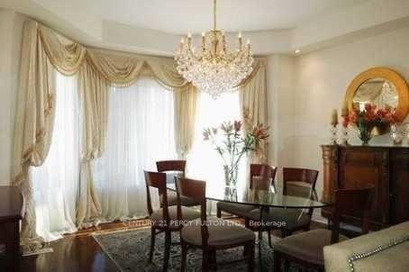 Photo 4 of 51 Medoc Place, Vaughan, Patterson — HOMEH
