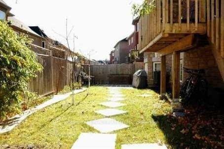 Photo 7 of 51 Medoc Place, Vaughan, Patterson — HOMEH