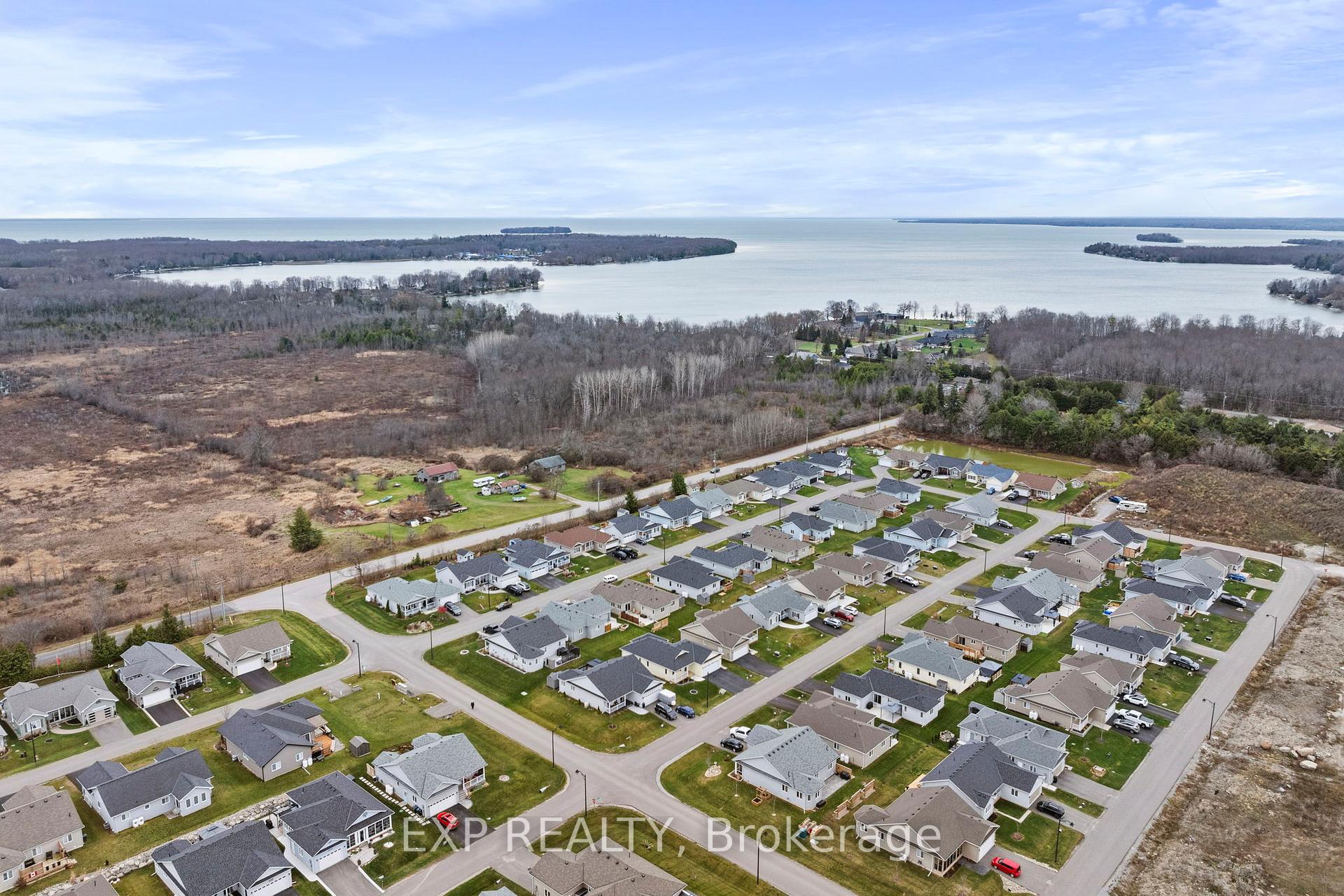 Photo 3 of 6 Sinclair Crescent, Ramara, Atherley — HOMEH