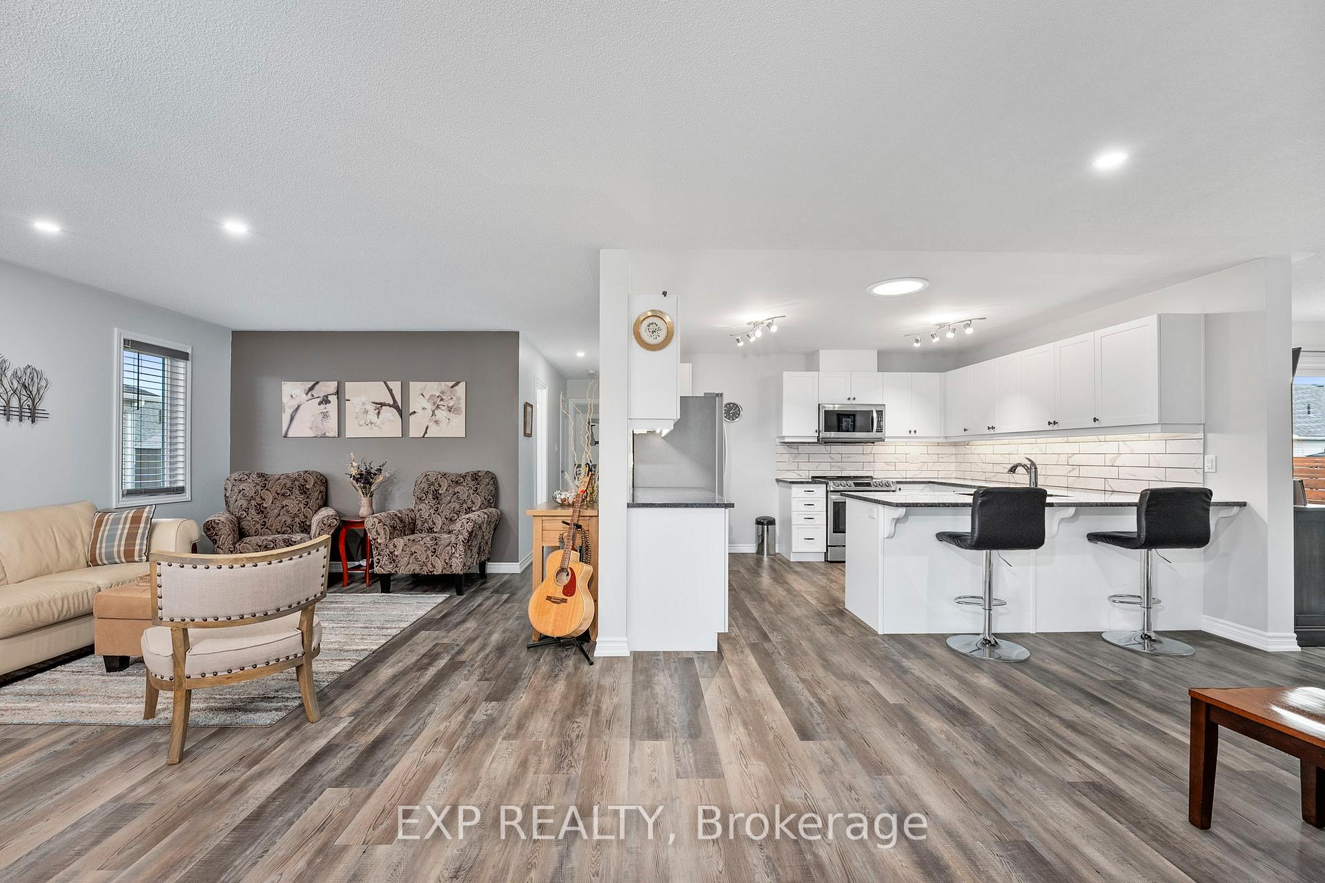 Photo 12 of 6 Sinclair Crescent, Ramara, Atherley — HOMEH