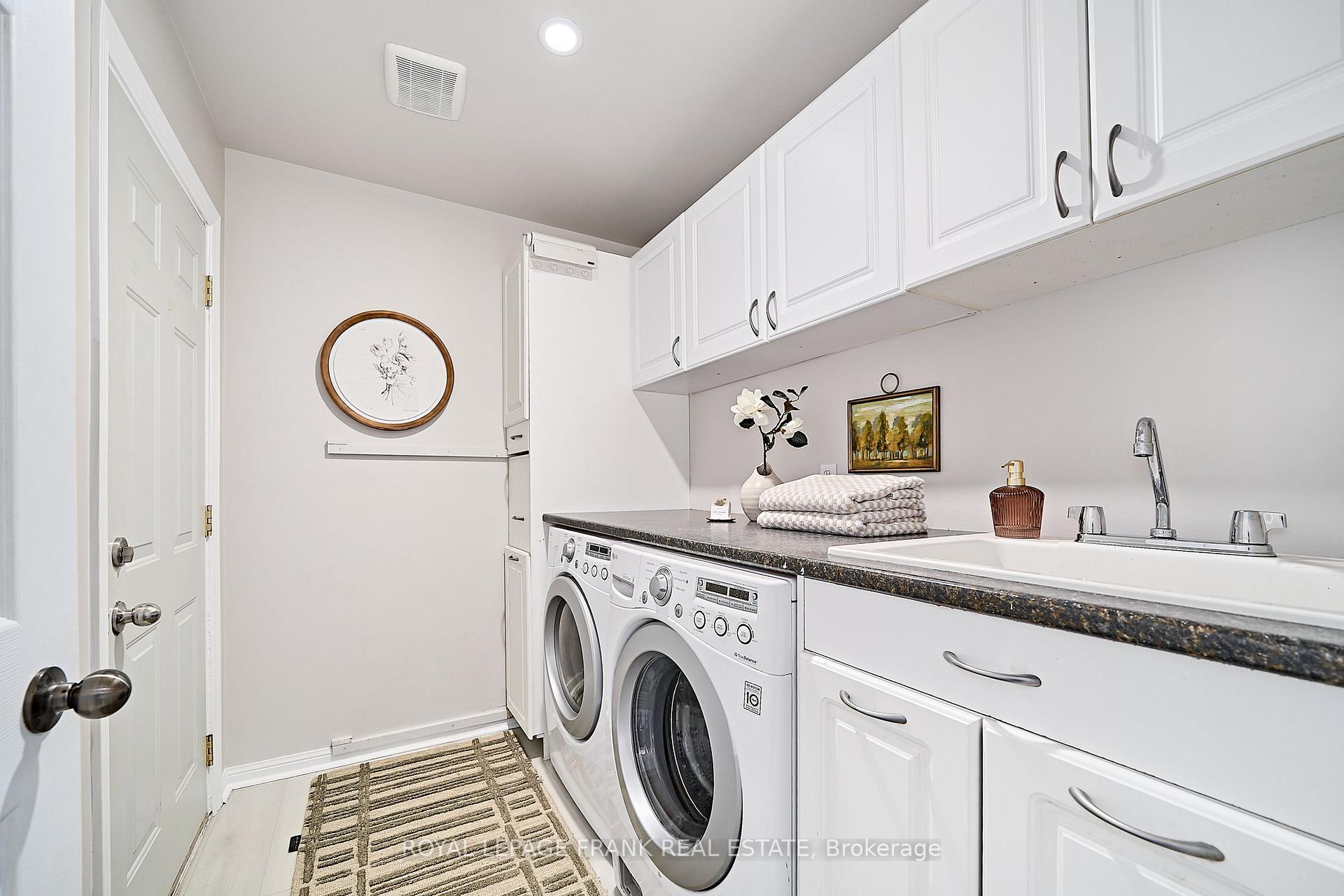Photo 5 of 113 Bach Avenue, Whitby, Rolling Acres — HOMEH