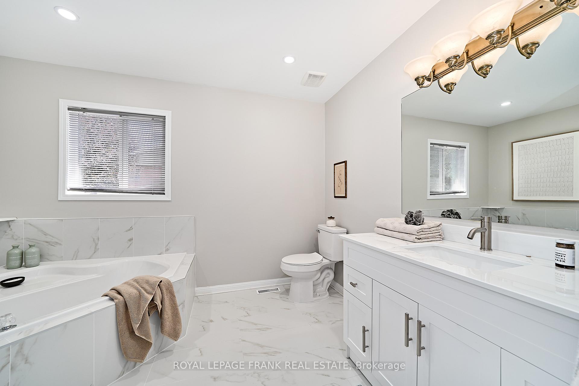 Photo 21 of 113 Bach Avenue, Whitby, Rolling Acres — HOMEH