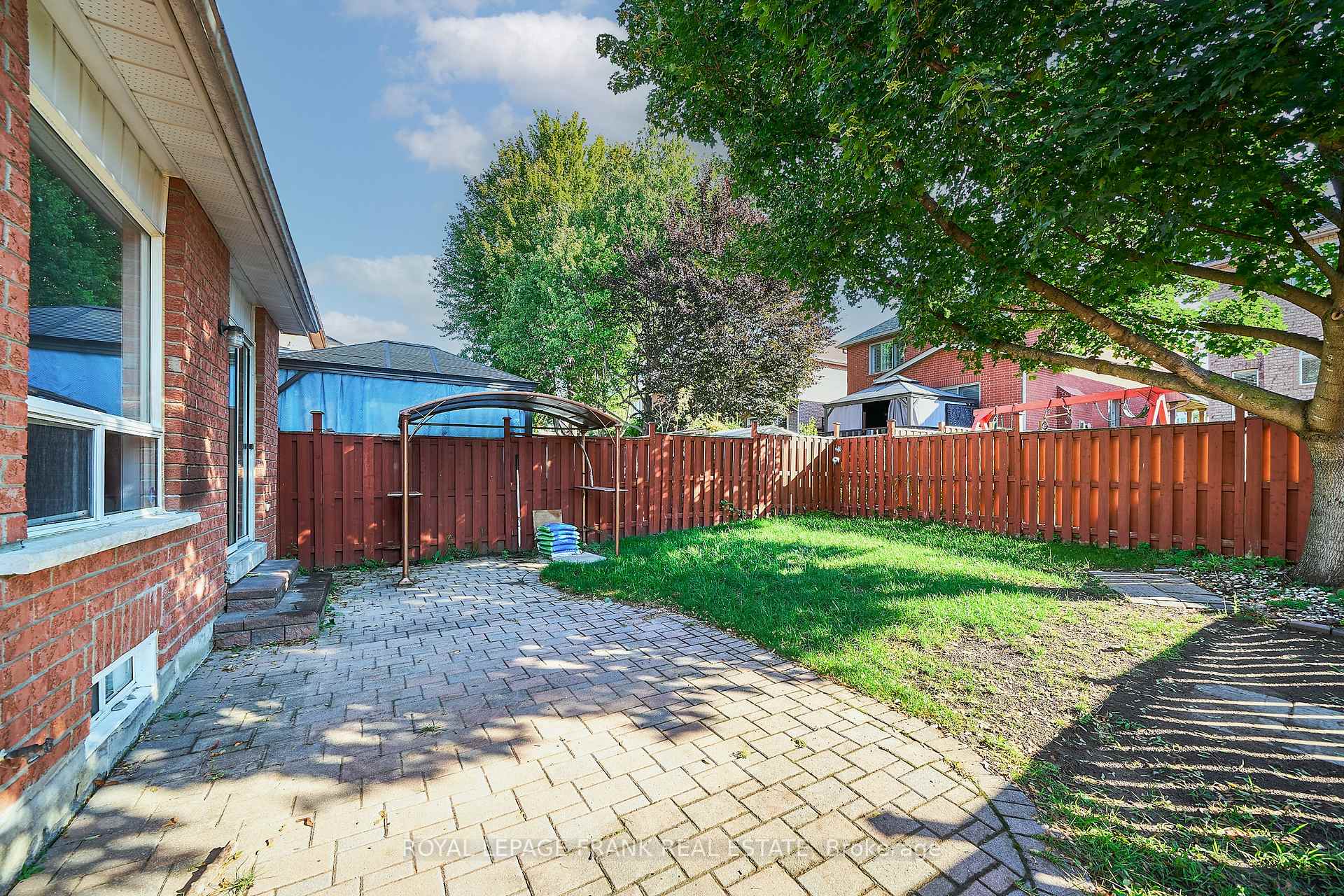Photo 38 of 113 Bach Avenue, Whitby, Rolling Acres — HOMEH