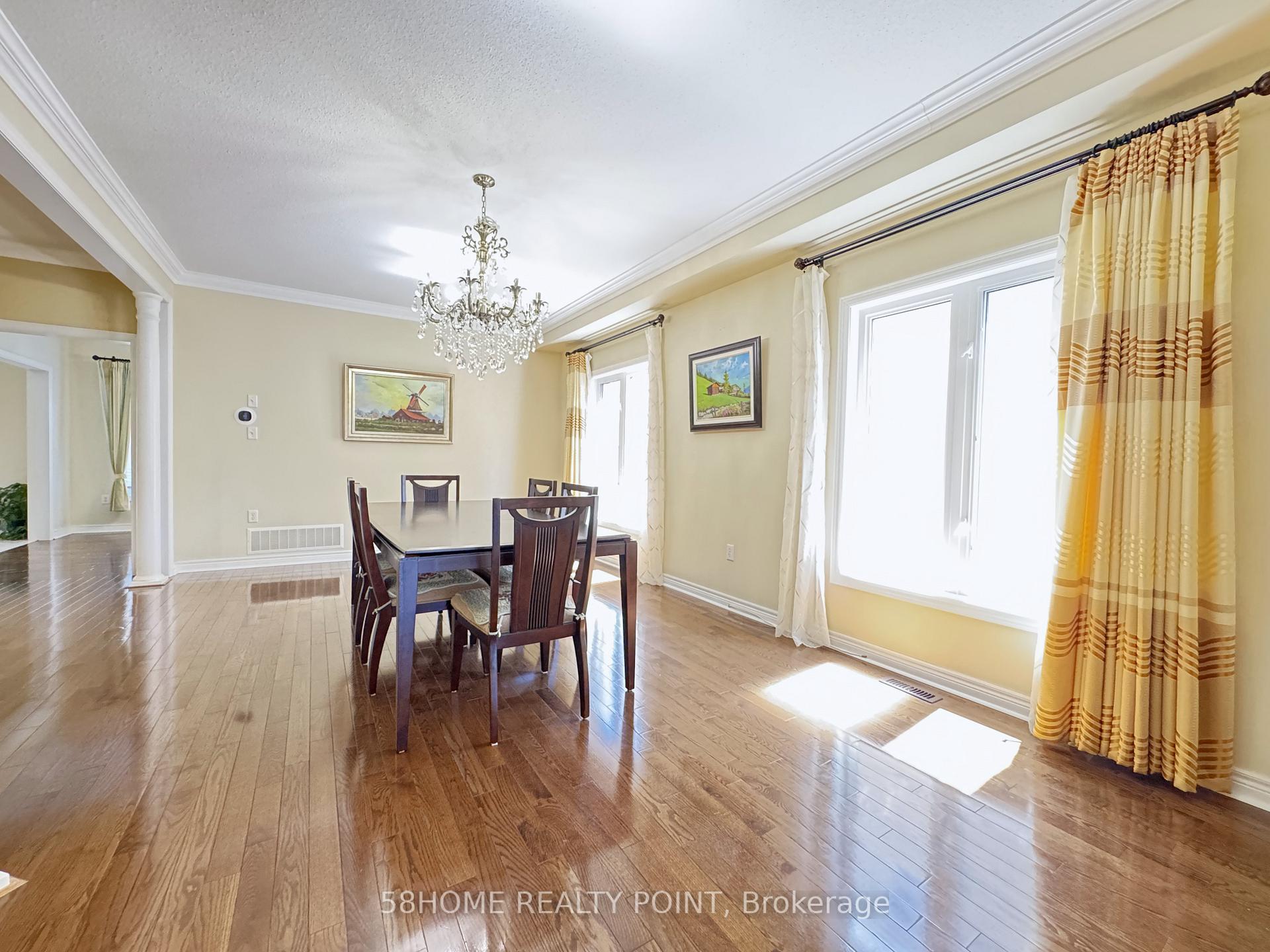 Photo 5 of 99 Pantano Drive, Vaughan, Patterson — HOMEH