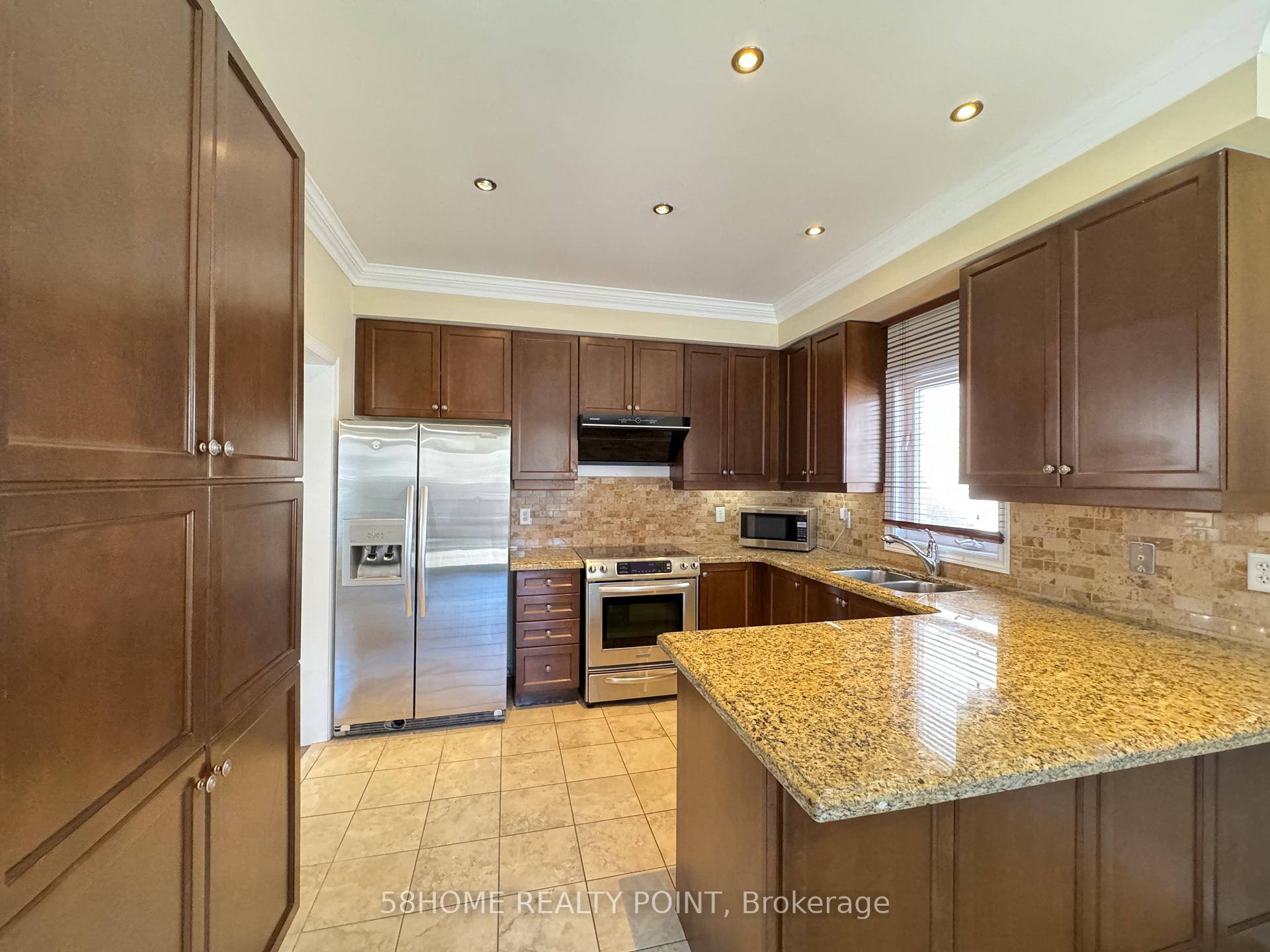 Photo 11 of 99 Pantano Drive, Vaughan, Patterson — HOMEH