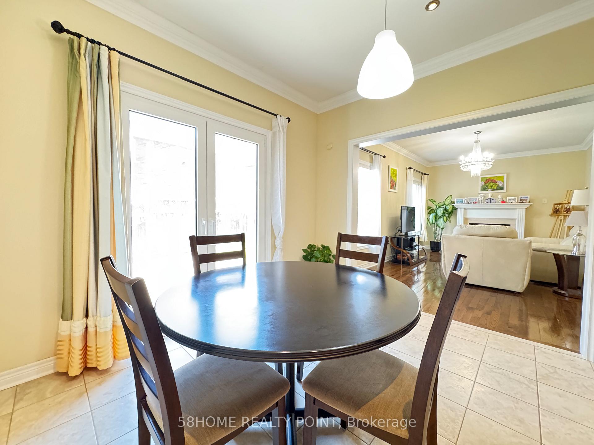 Photo 14 of 99 Pantano Drive, Vaughan, Patterson — HOMEH