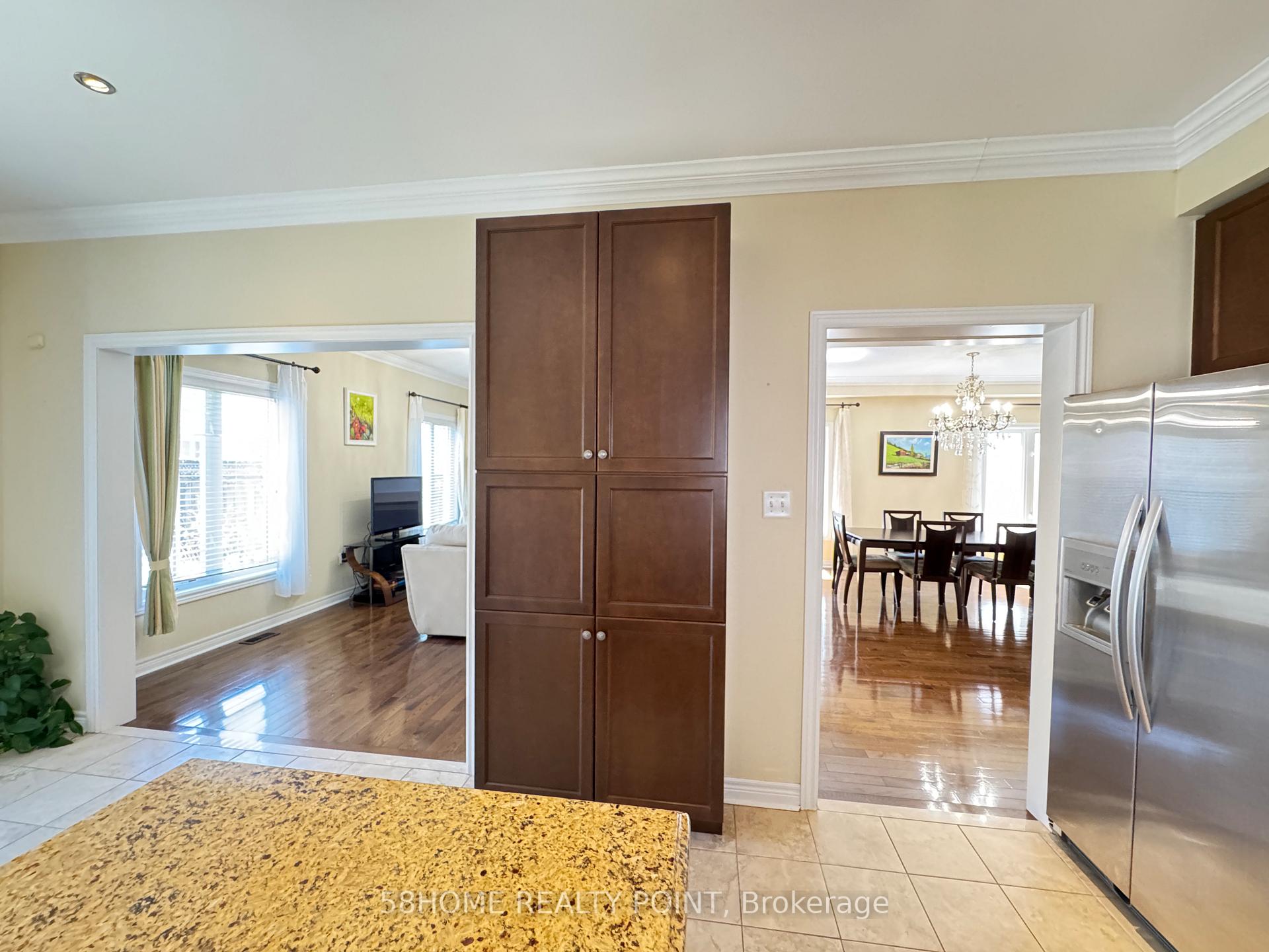 Photo 18 of 99 Pantano Drive, Vaughan, Patterson — HOMEH