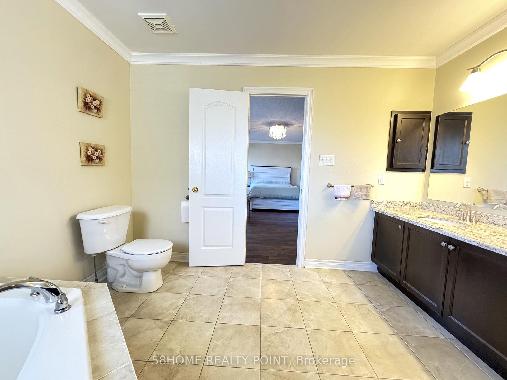 Photo 21 of 99 Pantano Drive, Vaughan, Patterson — HOMEH