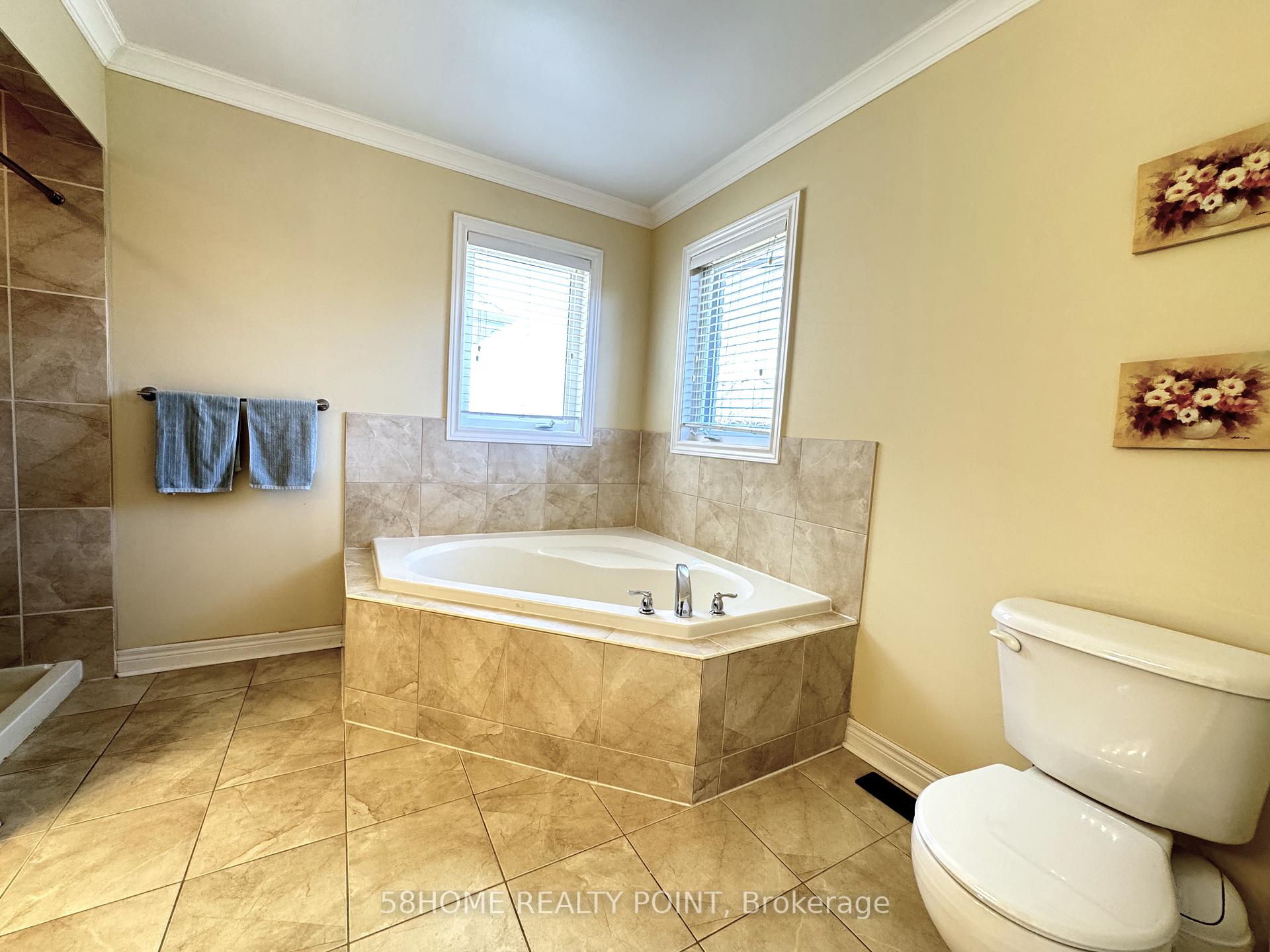 Photo 32 of 99 Pantano Drive, Vaughan, Patterson — HOMEH