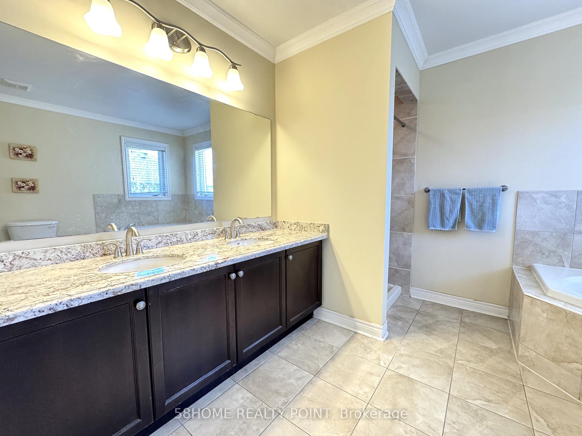 Photo 33 of 99 Pantano Drive, Vaughan, Patterson — HOMEH