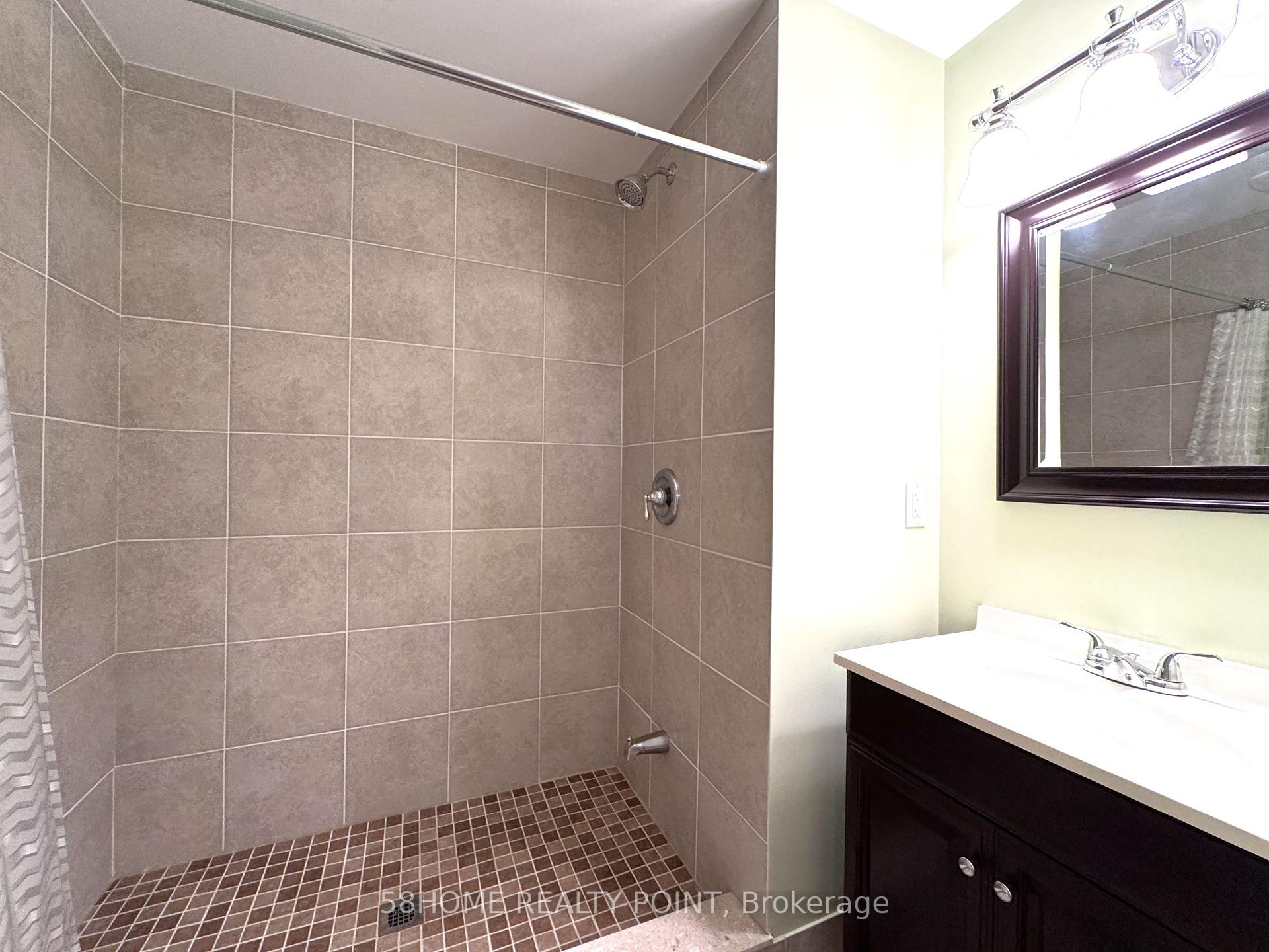 Photo 38 of 99 Pantano Drive, Vaughan, Patterson — HOMEH