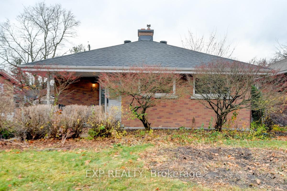 Photo 1 of 528 Penhill Avenue, Ottawa, Riverview Park — HOMEH