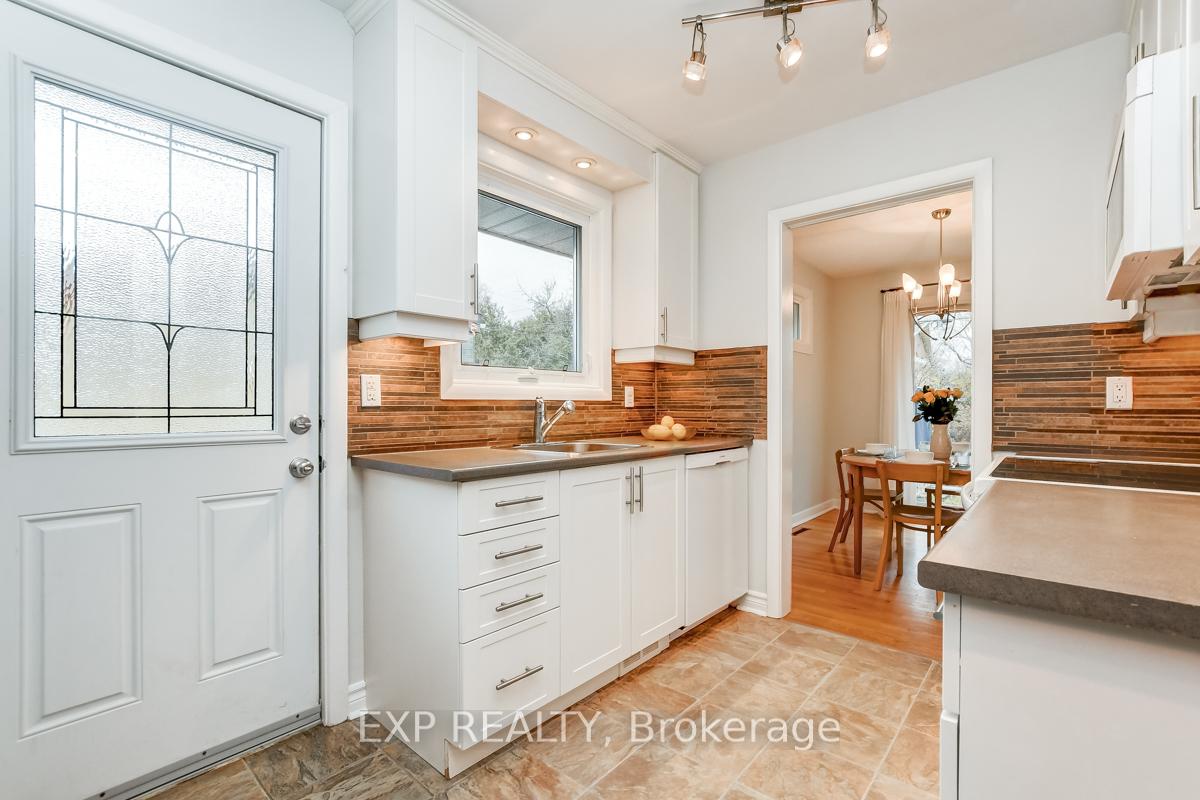 Photo 13 of 528 Penhill Avenue, Ottawa, Riverview Park — HOMEH