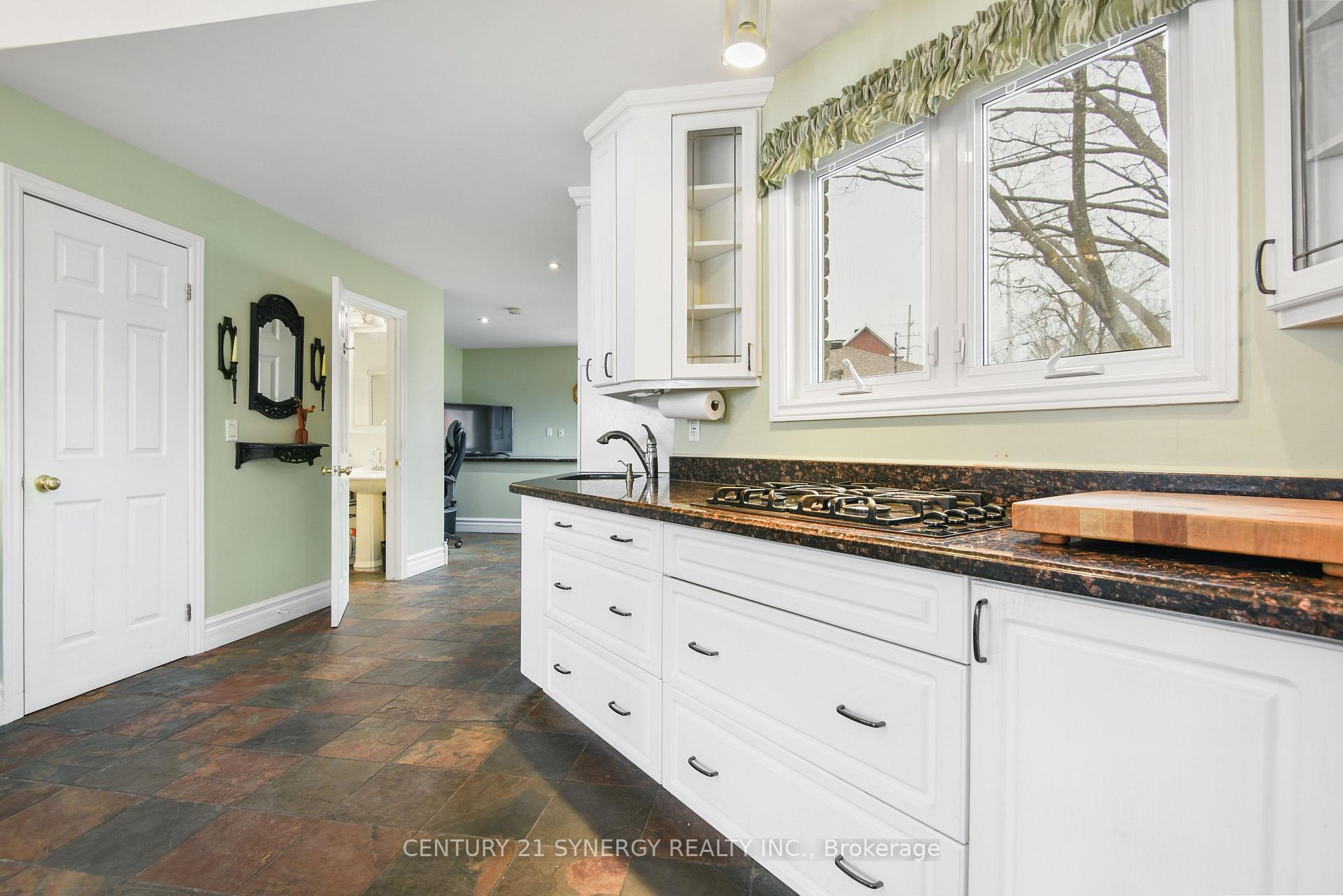 Photo 10 of 220 Albert Street, Arnprior — HOMEH