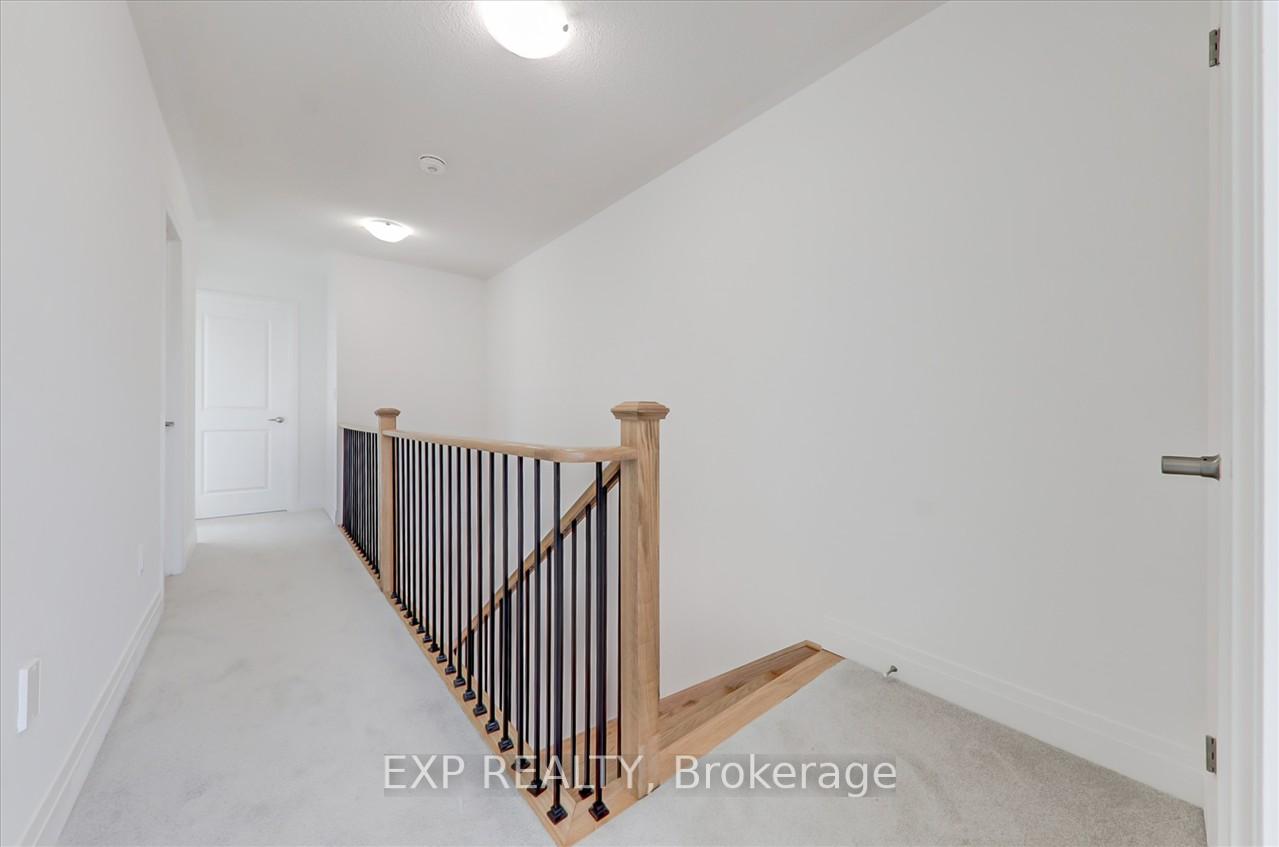 Photo 18 of 32 Waterside Way, Whitby, Port Whitby — HOMEH