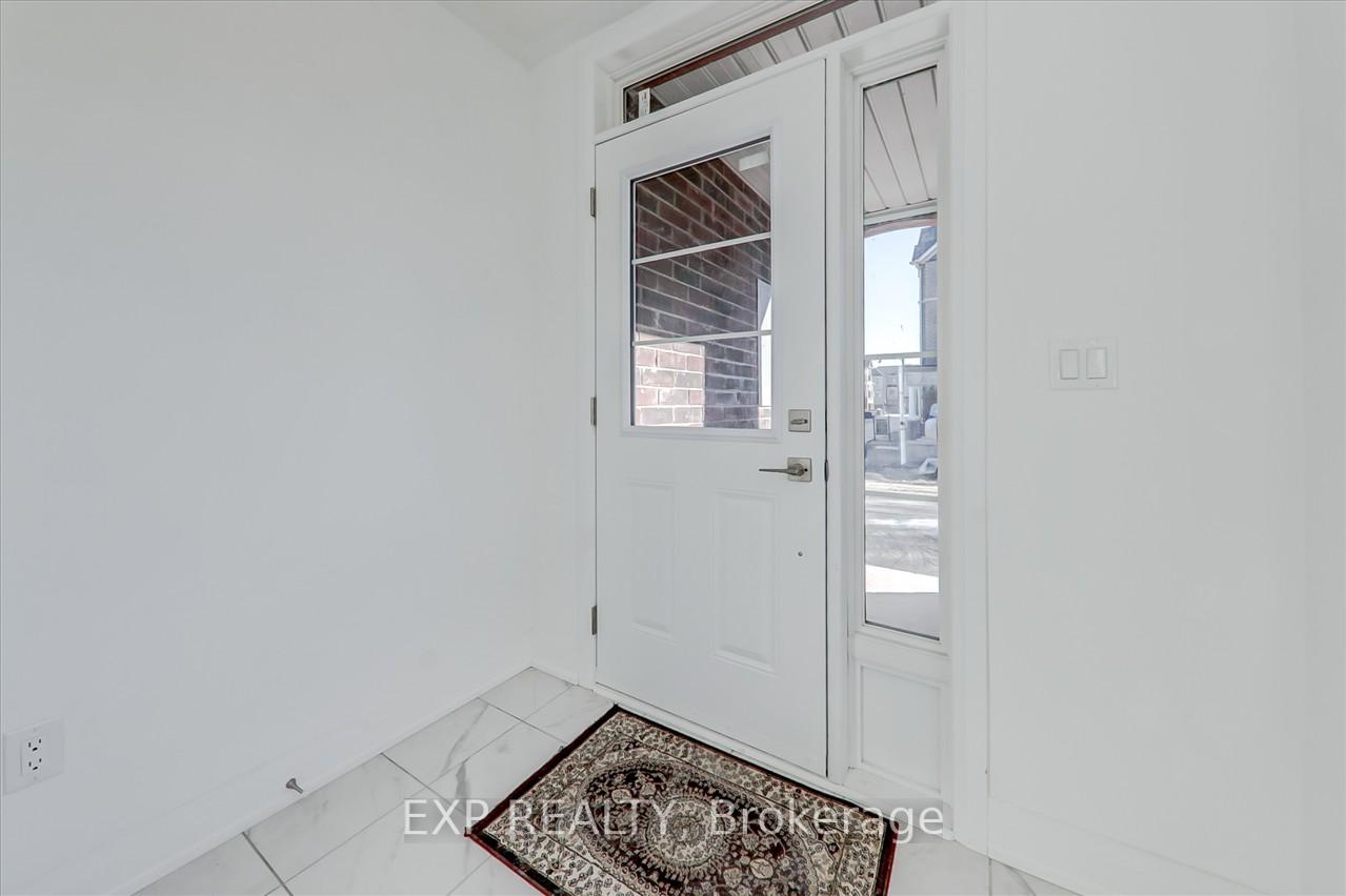 Photo 31 of 32 Waterside Way, Whitby, Port Whitby — HOMEH