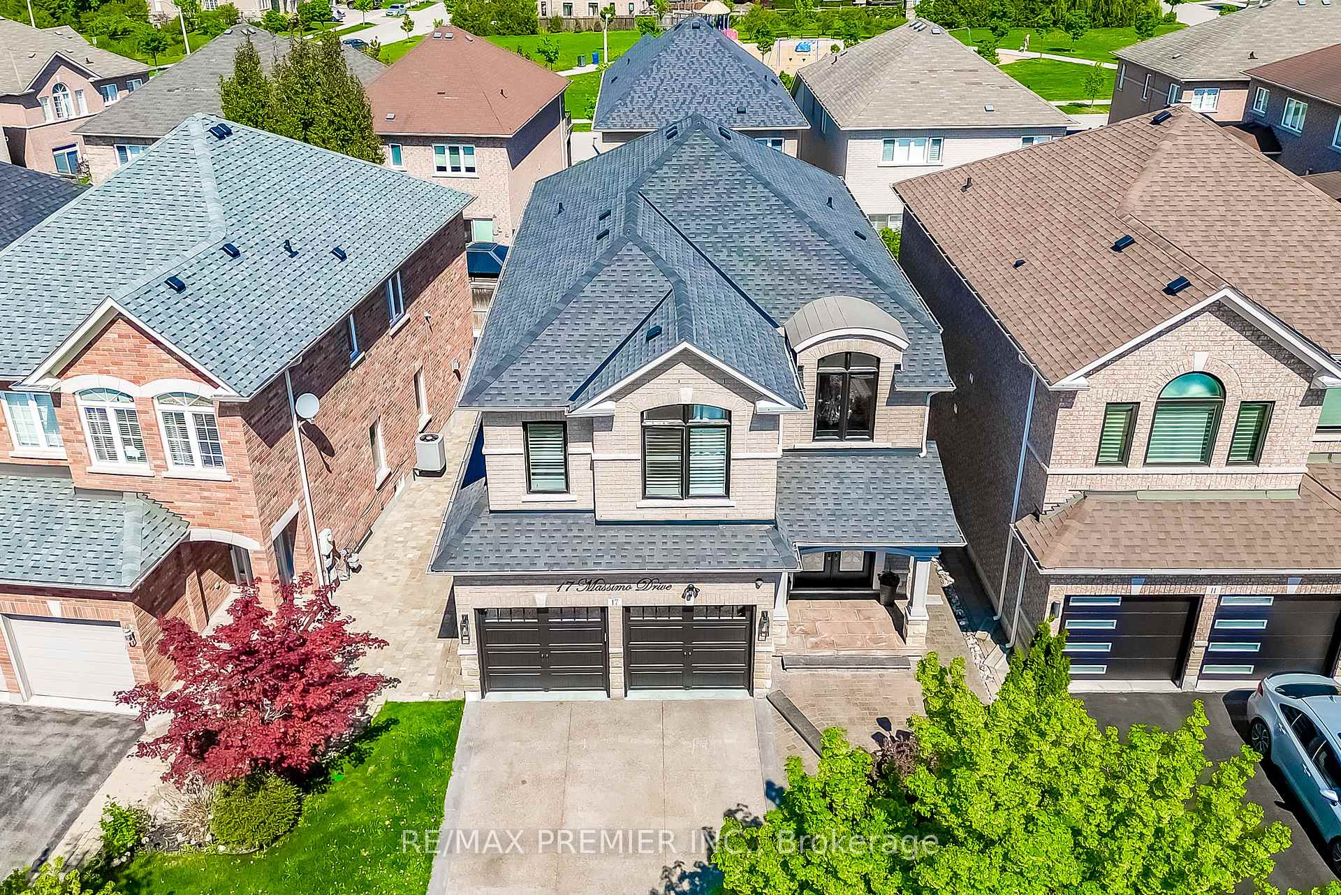 Photo 29 of 17 Massimo Drive, Vaughan, West Woodbridge — HOMEH