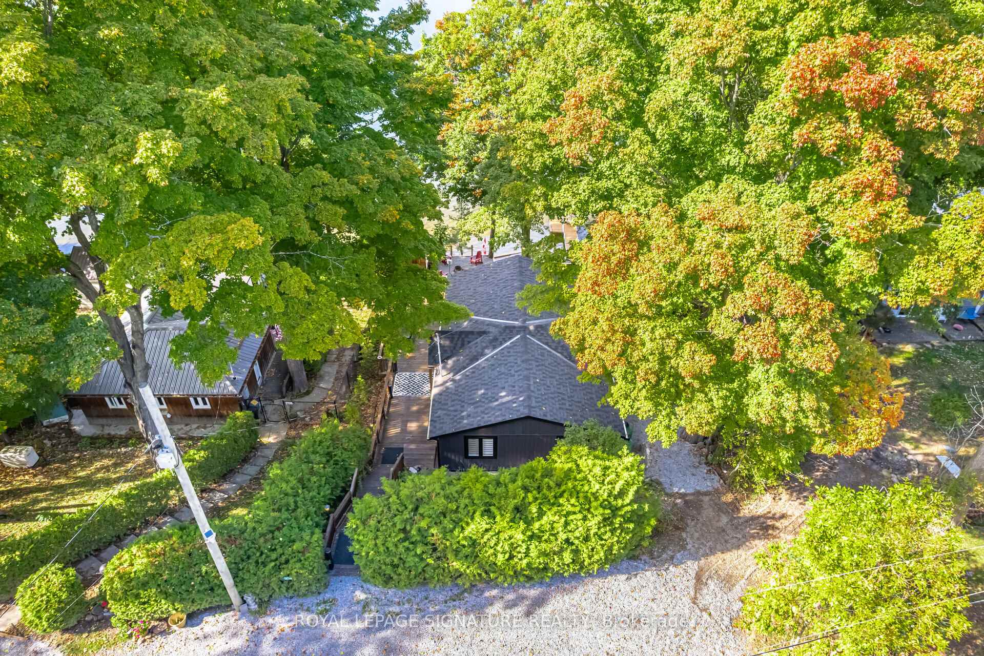 Front of 1294 Black Beach Lane