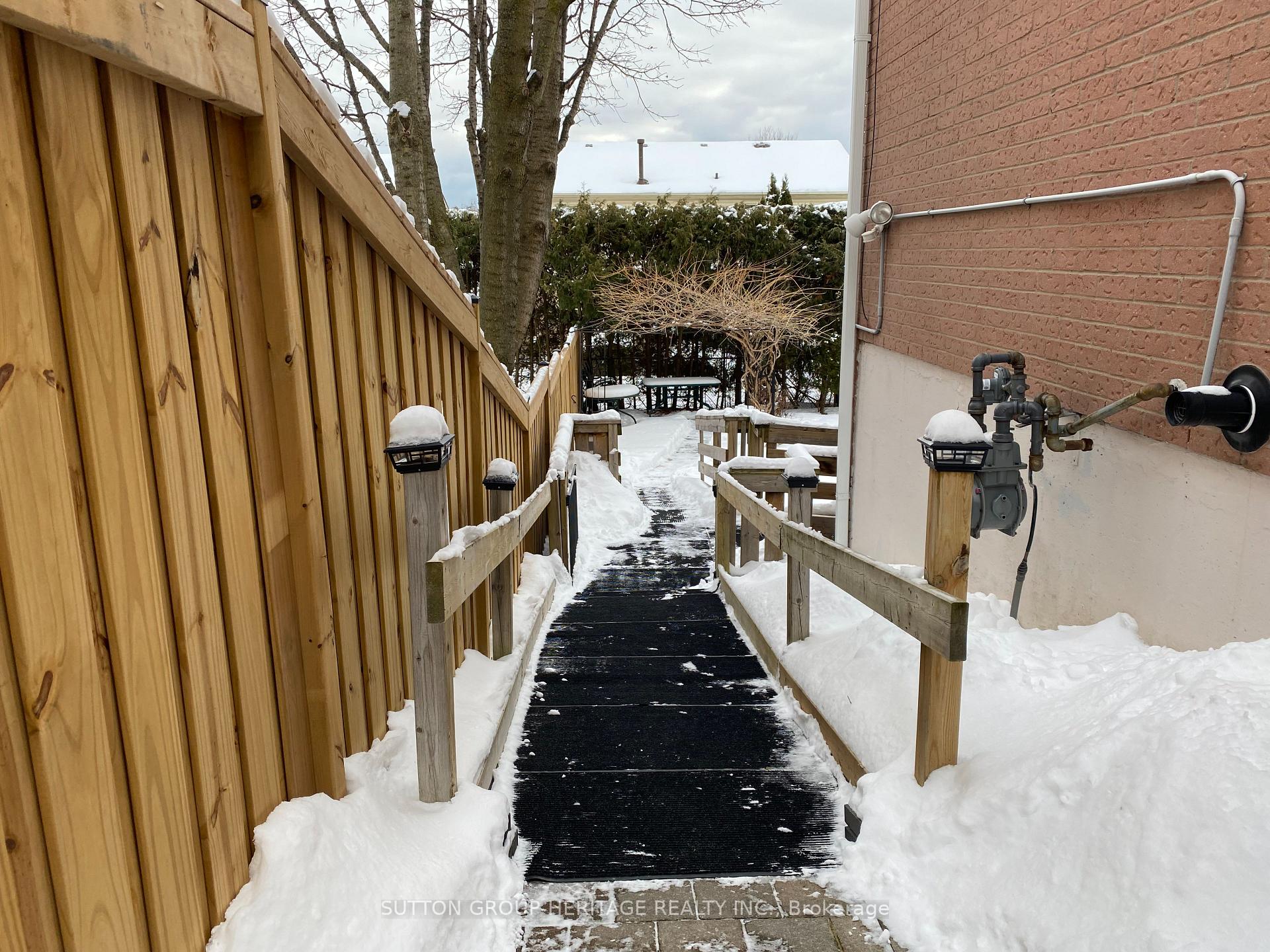 Photo 4 of Unit Basement, 5 Ennisclare Place, Whitby, Pringle Creek — HOMEH