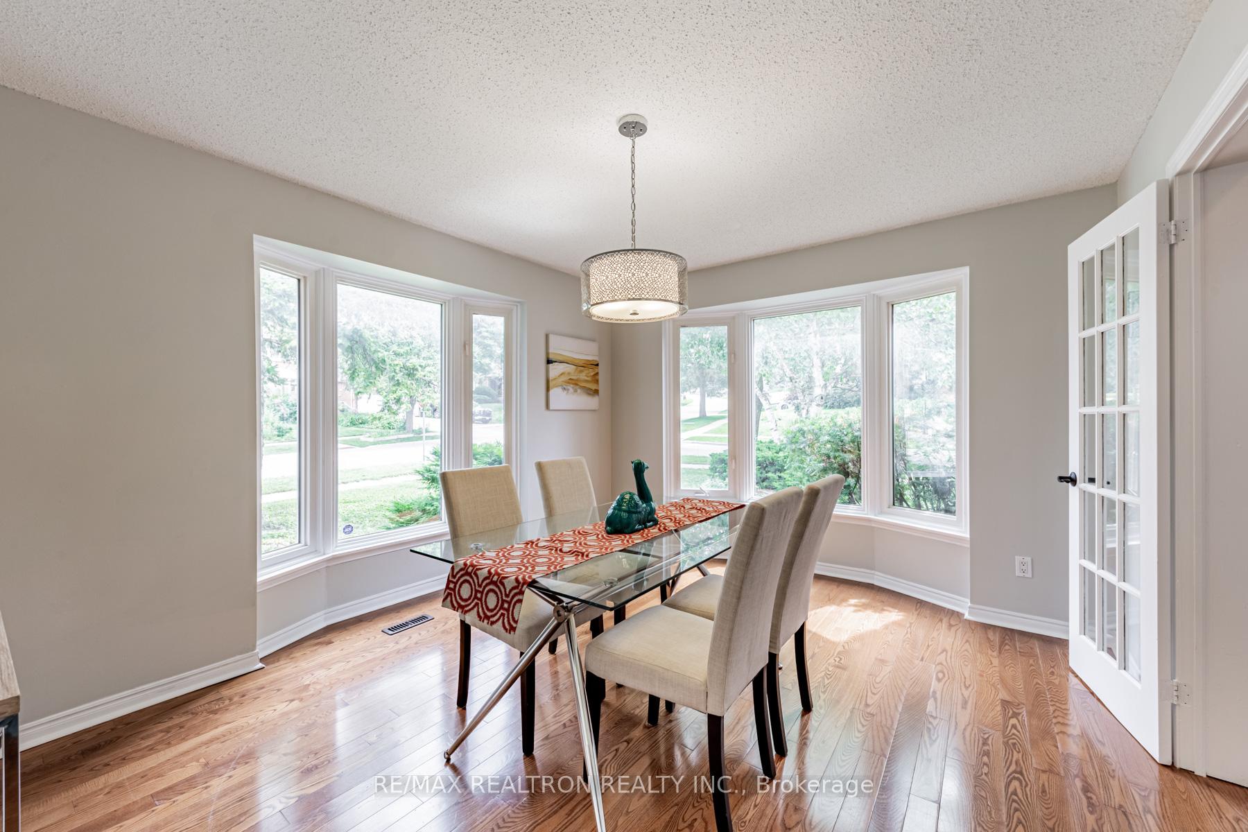 Photo 8 of 58 Glen Hill Drive, Whitby, Blue Grass Meadows — HOMEH