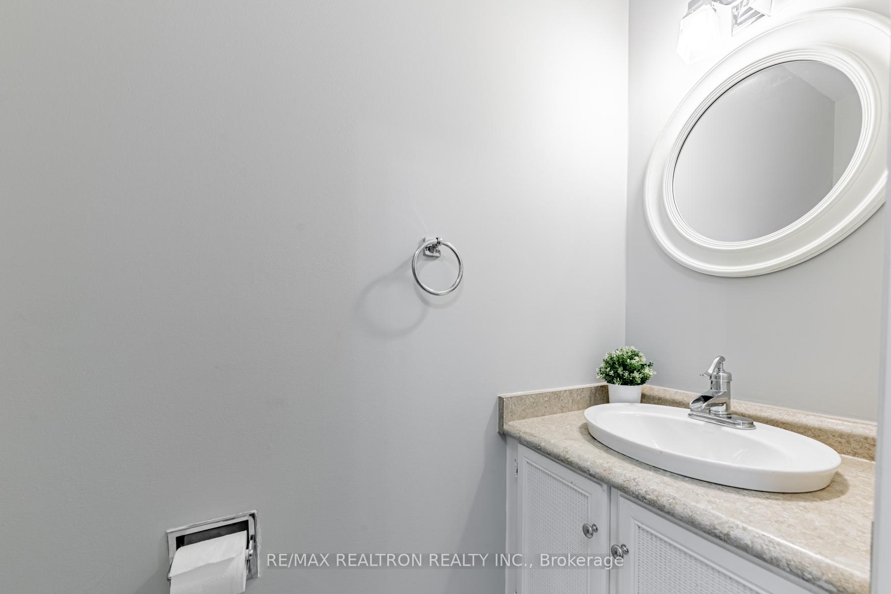 Photo 15 of 58 Glen Hill Drive, Whitby, Blue Grass Meadows — HOMEH