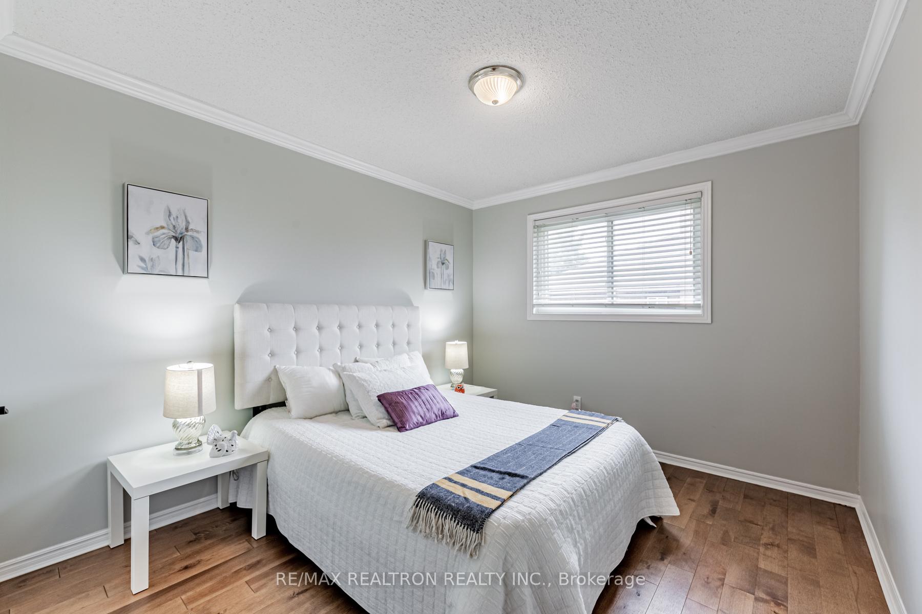 Photo 20 of 58 Glen Hill Drive, Whitby, Blue Grass Meadows — HOMEH