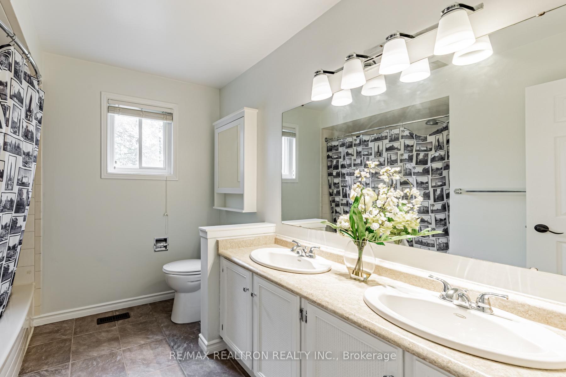 Photo 23 of 58 Glen Hill Drive, Whitby, Blue Grass Meadows — HOMEH