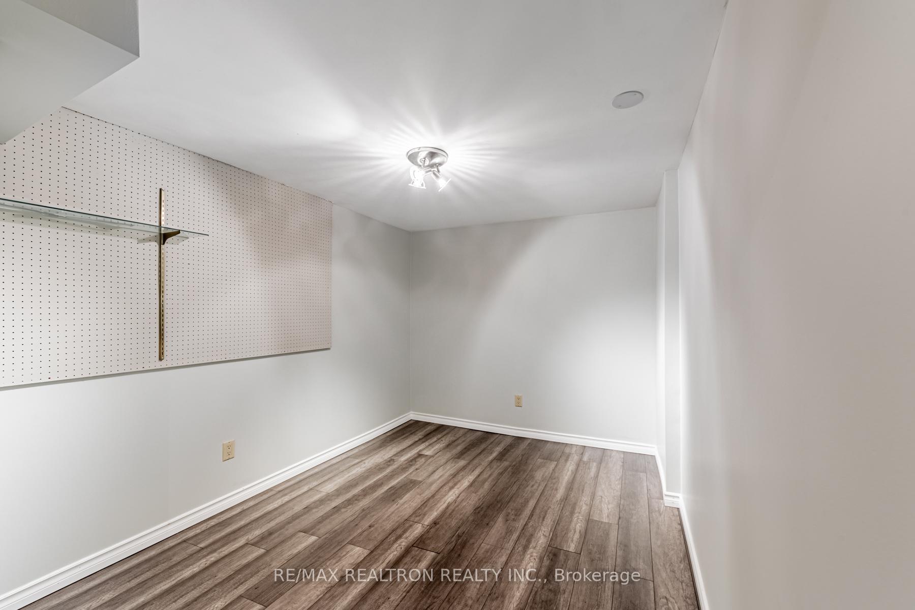Photo 27 of 58 Glen Hill Drive, Whitby, Blue Grass Meadows — HOMEH