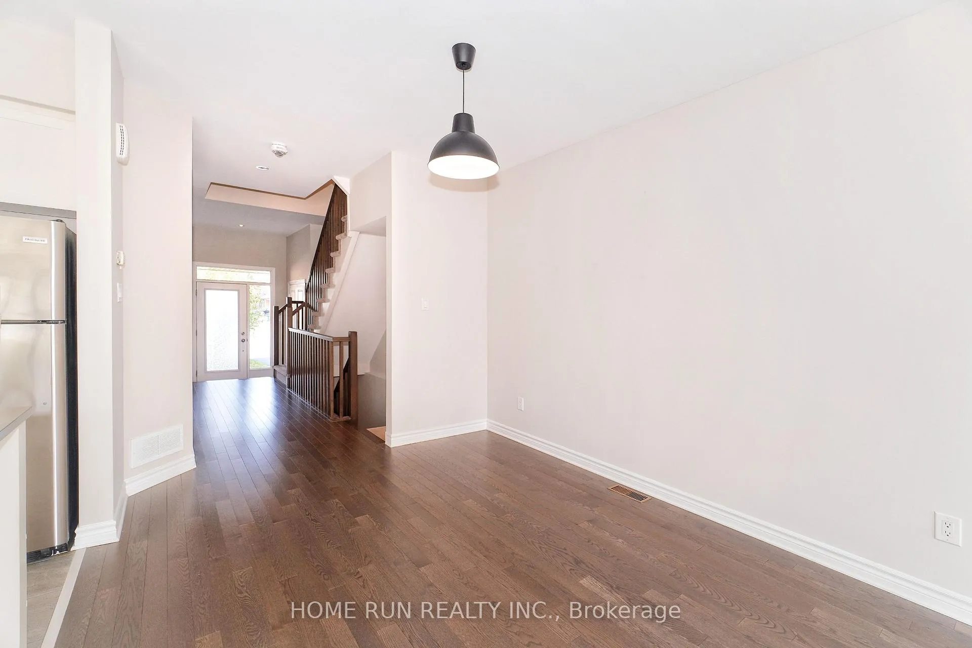 Photo 10 of 172 Larimar Circle, Ottawa, Riverside South/Gloucester Glen — HOMEH
