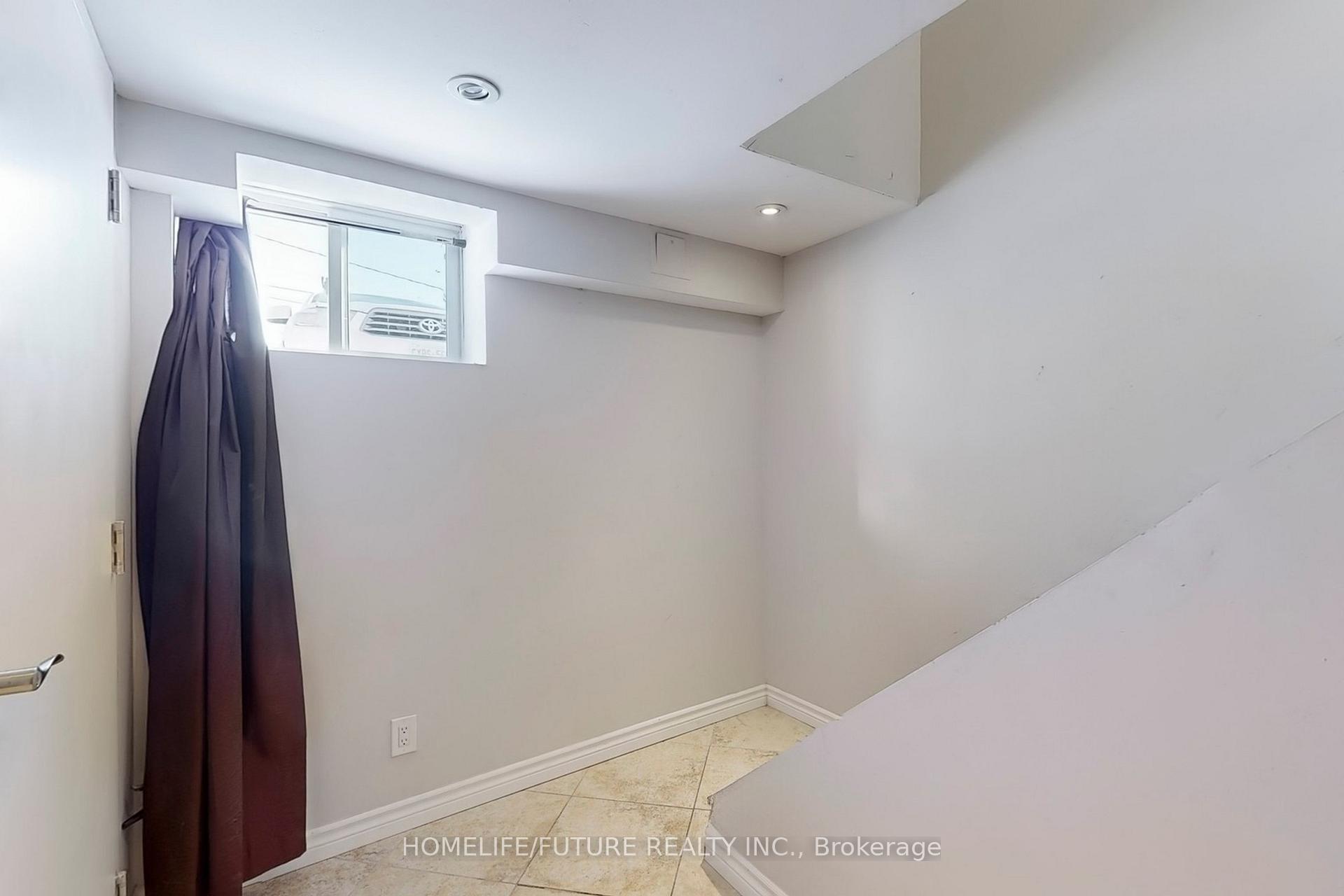Photo 25 of Unit Main, 301 Mary Street W, Whitby, Downtown Whitby — HOMEH