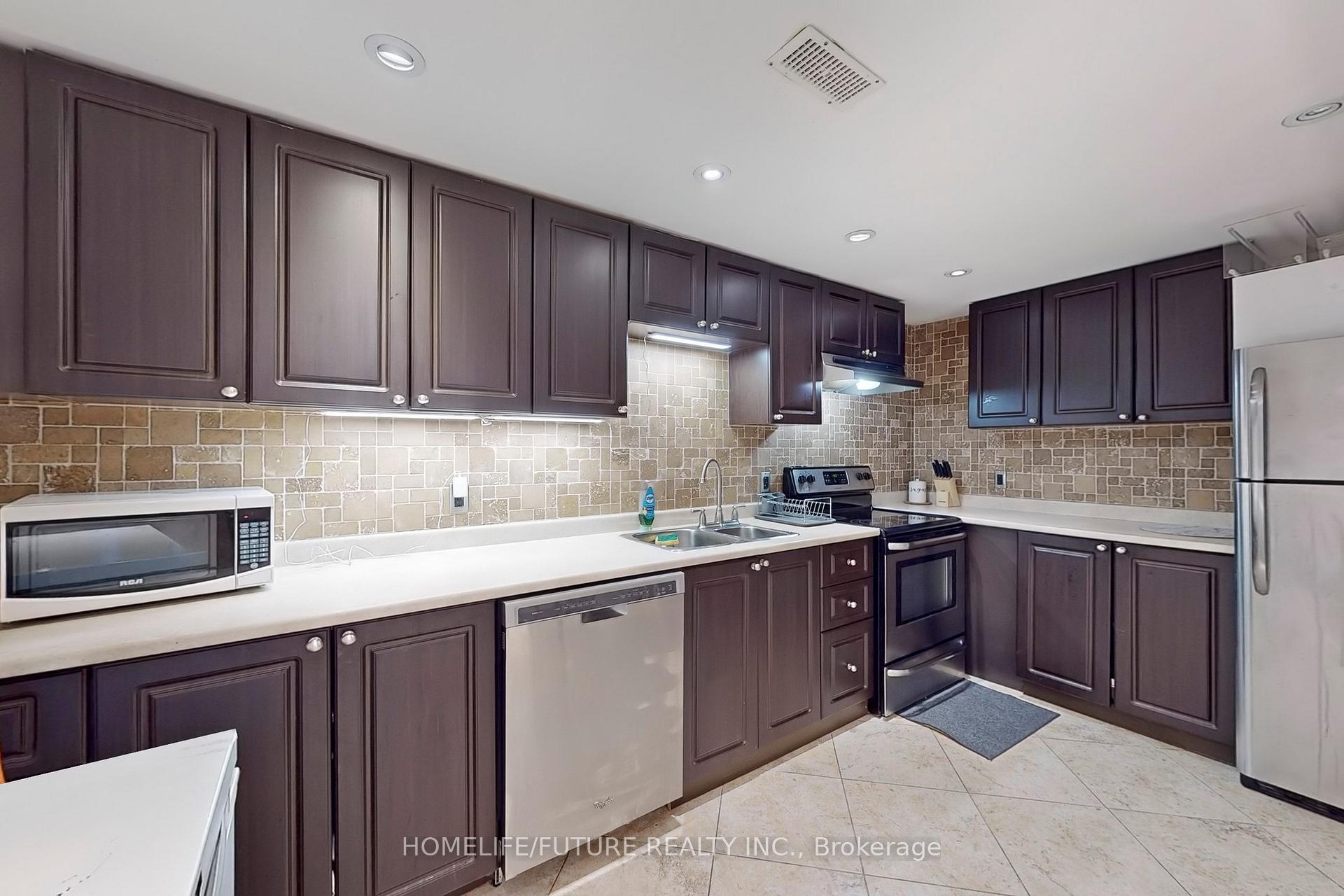 Photo 28 of Unit Main, 301 Mary Street W, Whitby, Downtown Whitby — HOMEH