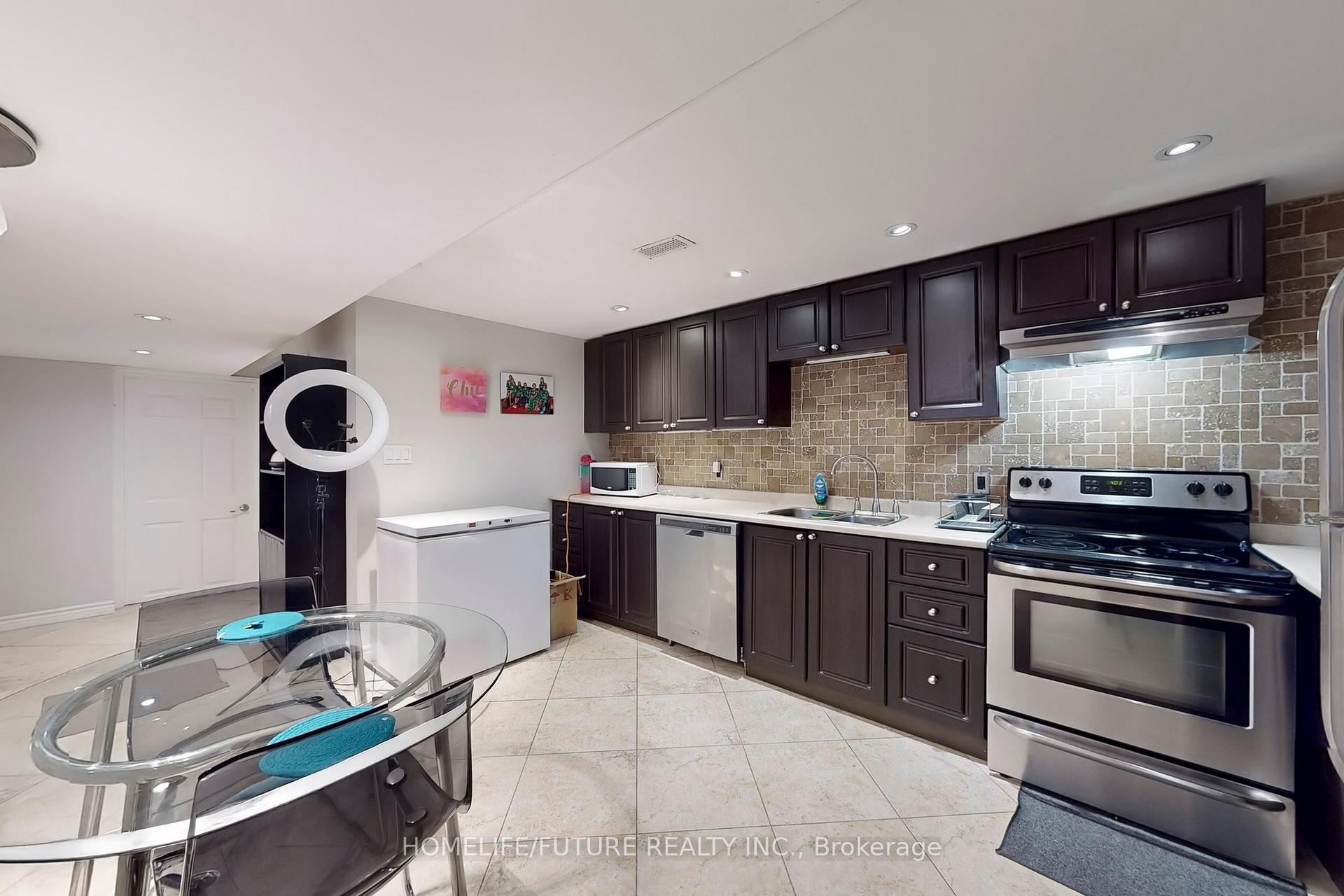 Photo 29 of Unit Main, 301 Mary Street W, Whitby, Downtown Whitby — HOMEH