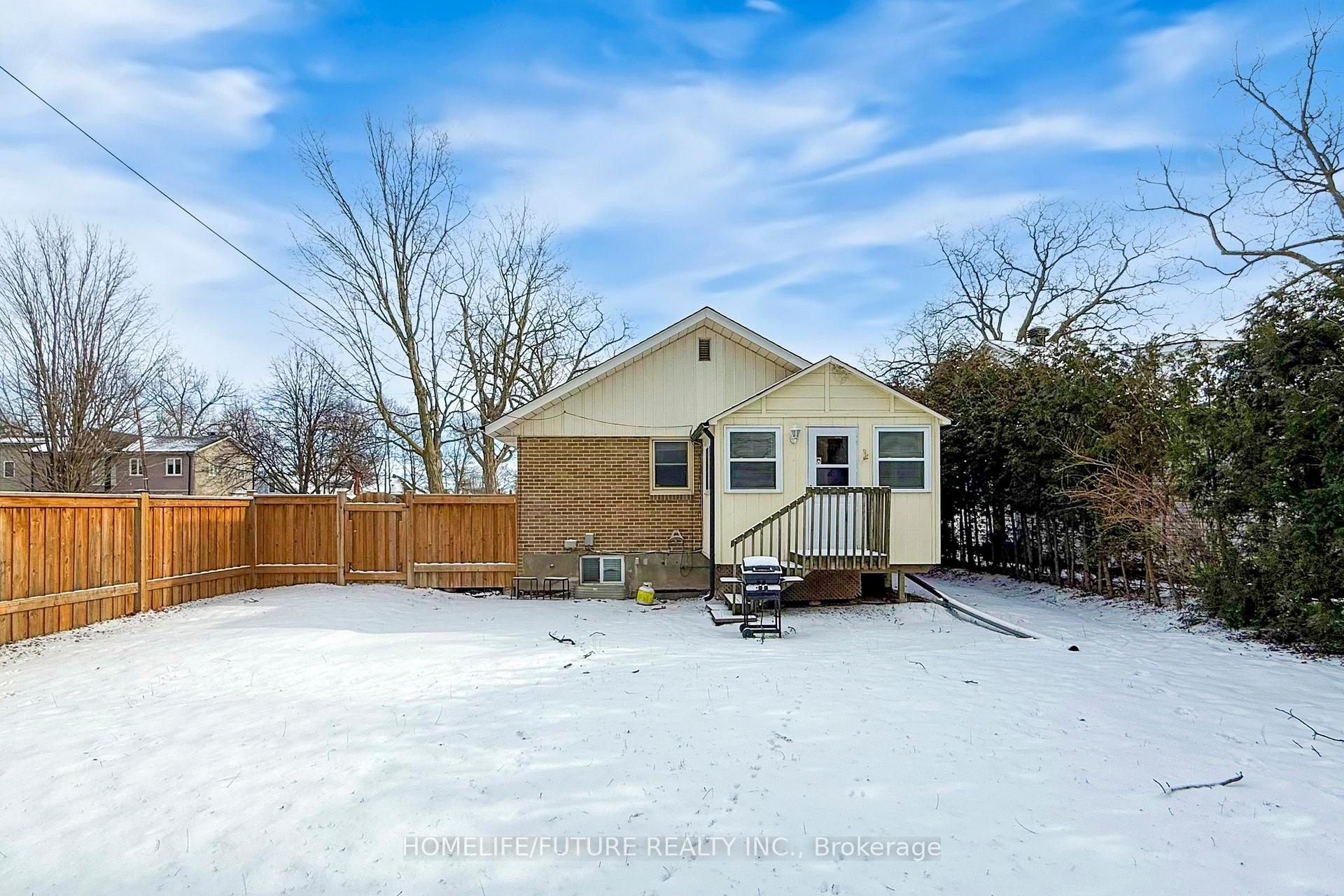 Photo 39 of Unit Main, 301 Mary Street W, Whitby, Downtown Whitby — HOMEH
