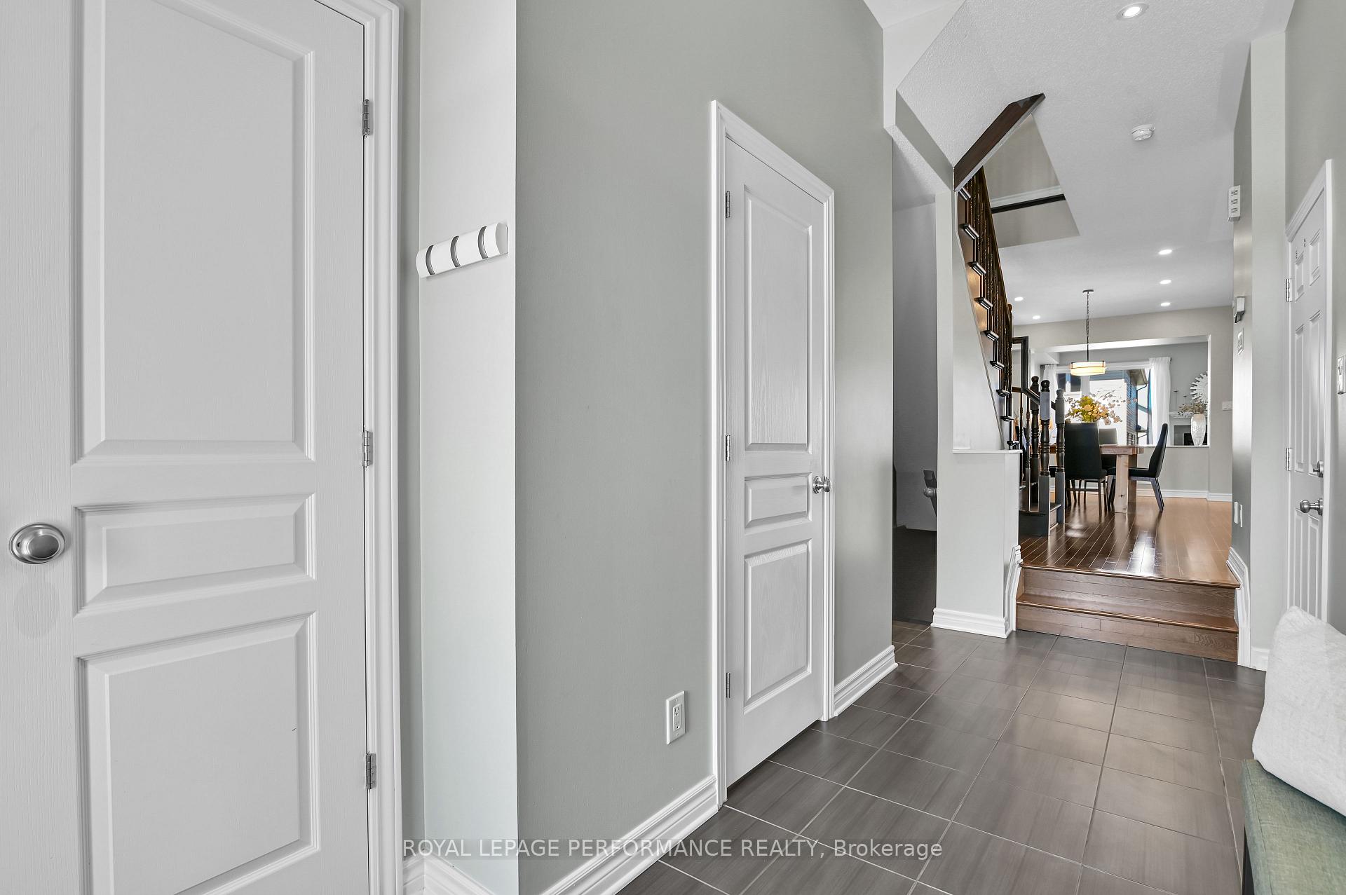 Photo 4 of 325 Ardmore Street, Ottawa, Riverside South/Gloucester Glen — HOMEH