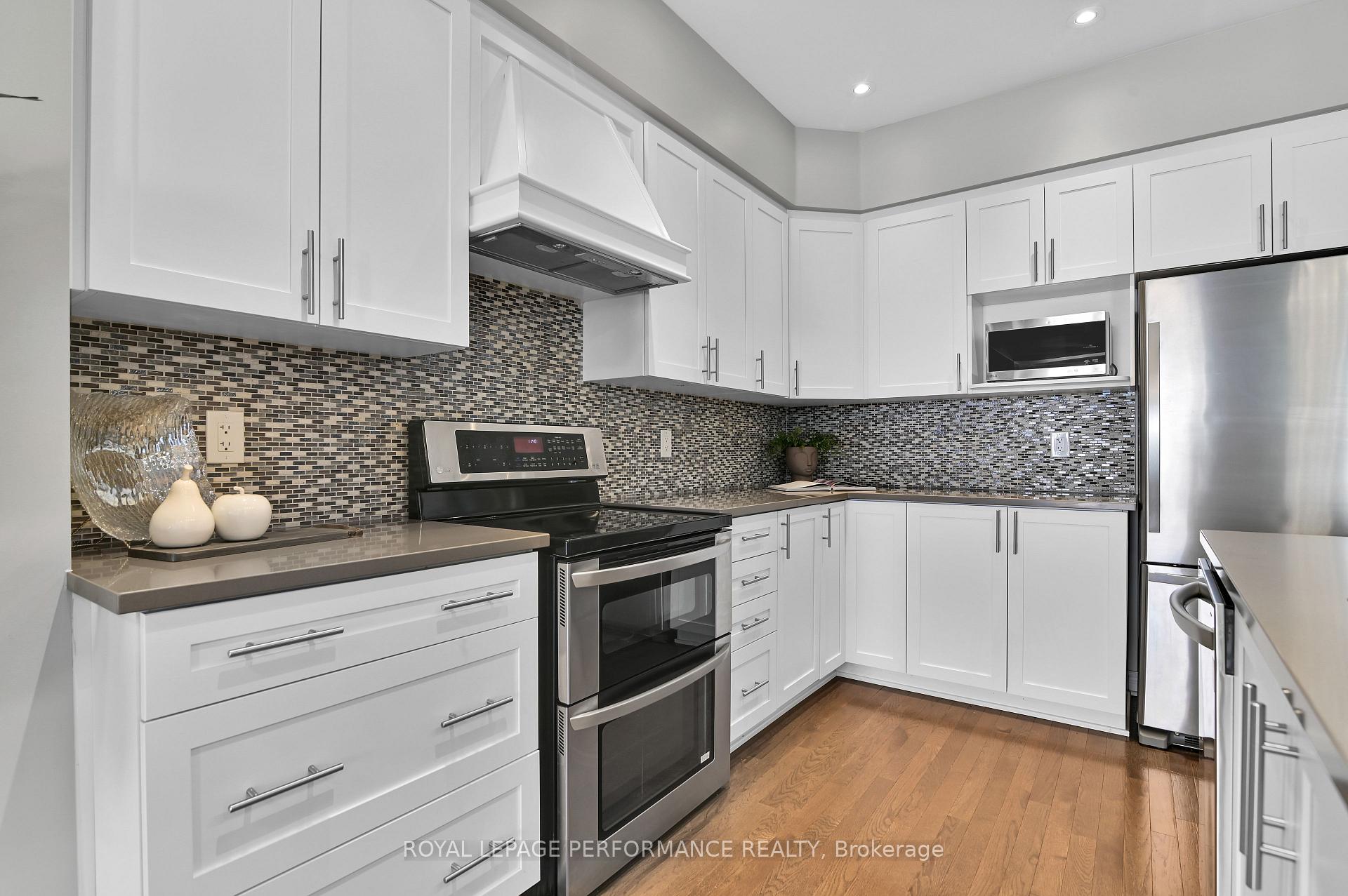 Photo 6 of 325 Ardmore Street, Ottawa, Riverside South/Gloucester Glen — HOMEH