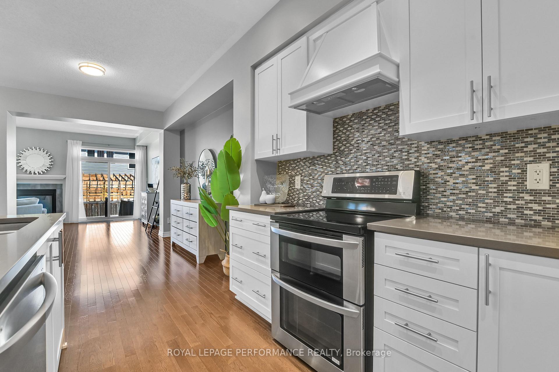 Photo 7 of 325 Ardmore Street, Ottawa, Riverside South/Gloucester Glen — HOMEH