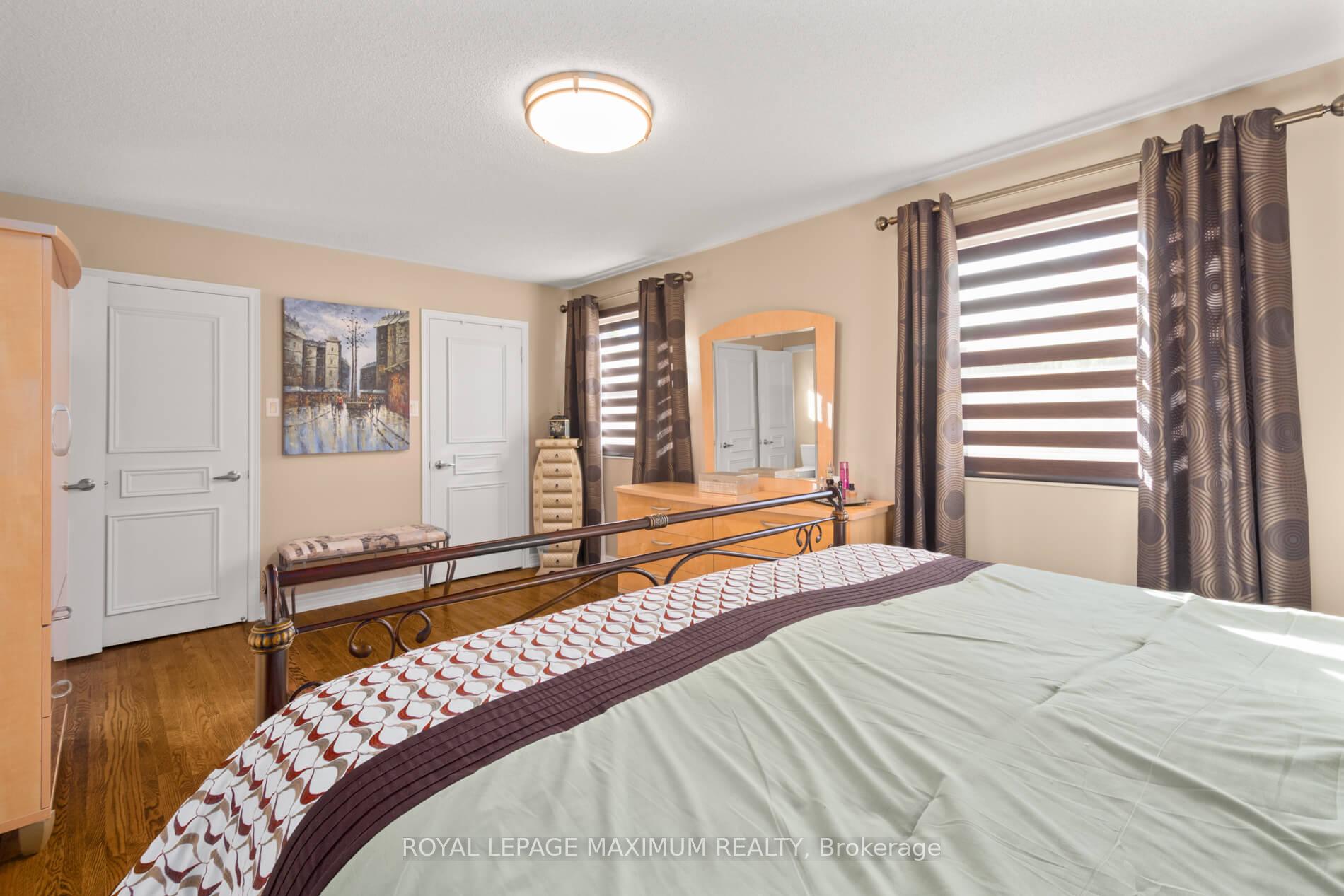Photo 21 of 12 Checker Court, Vaughan, Brownridge — HOMEH