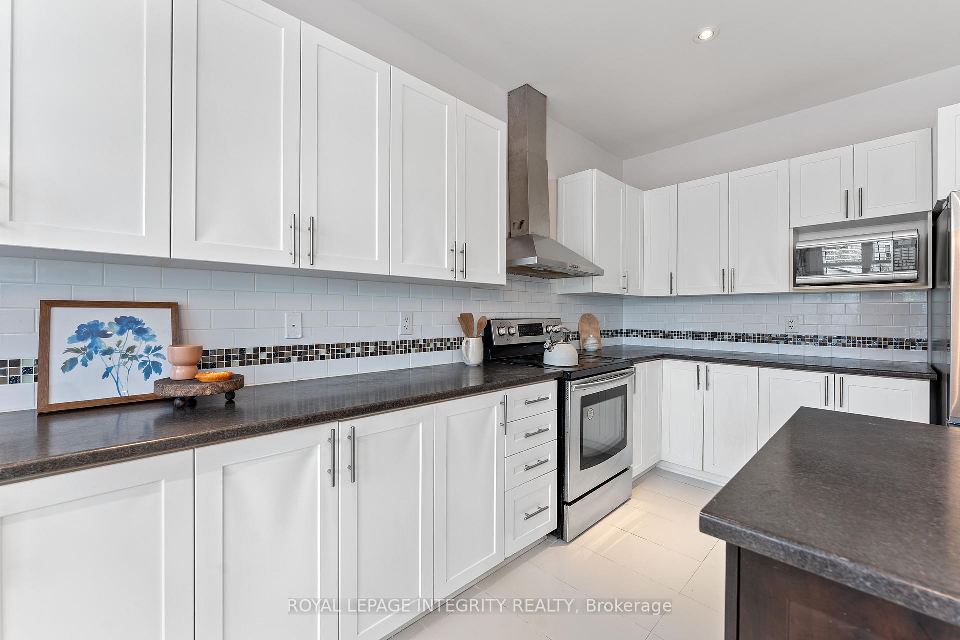 Photo 15 of 357 Langrell Crescent, Ottawa, Barrhaven - Strandherd — HOMEH