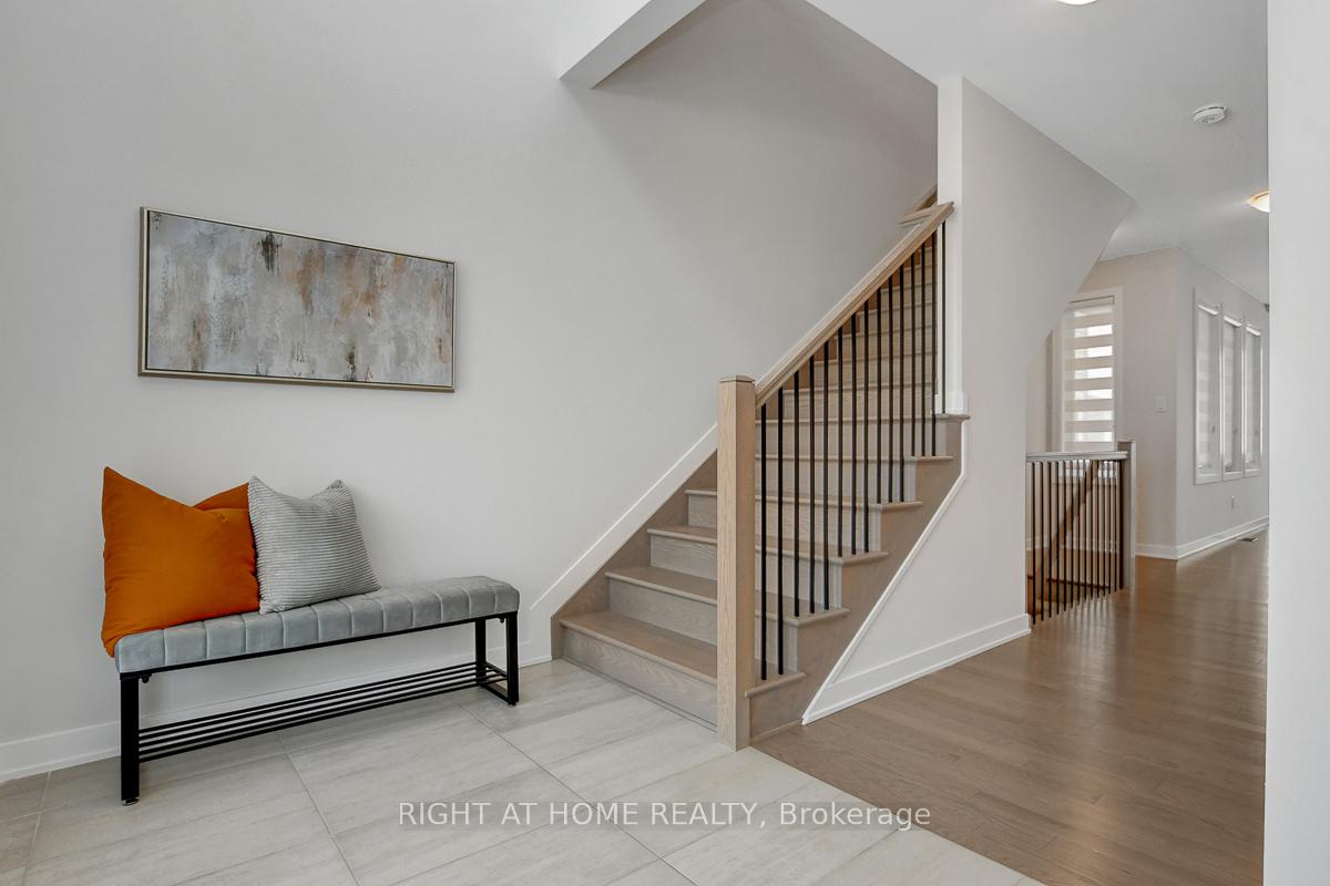 Photo 3 of 88 Esban Drive, Ottawa, Blossom Park/Kemp Park/Findlay Creek — HOMEH
