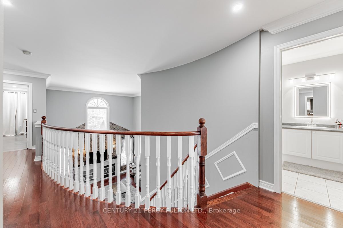 Photo 30 of 32 Amanda Avenue, Whitby, Brooklin — HOMEH