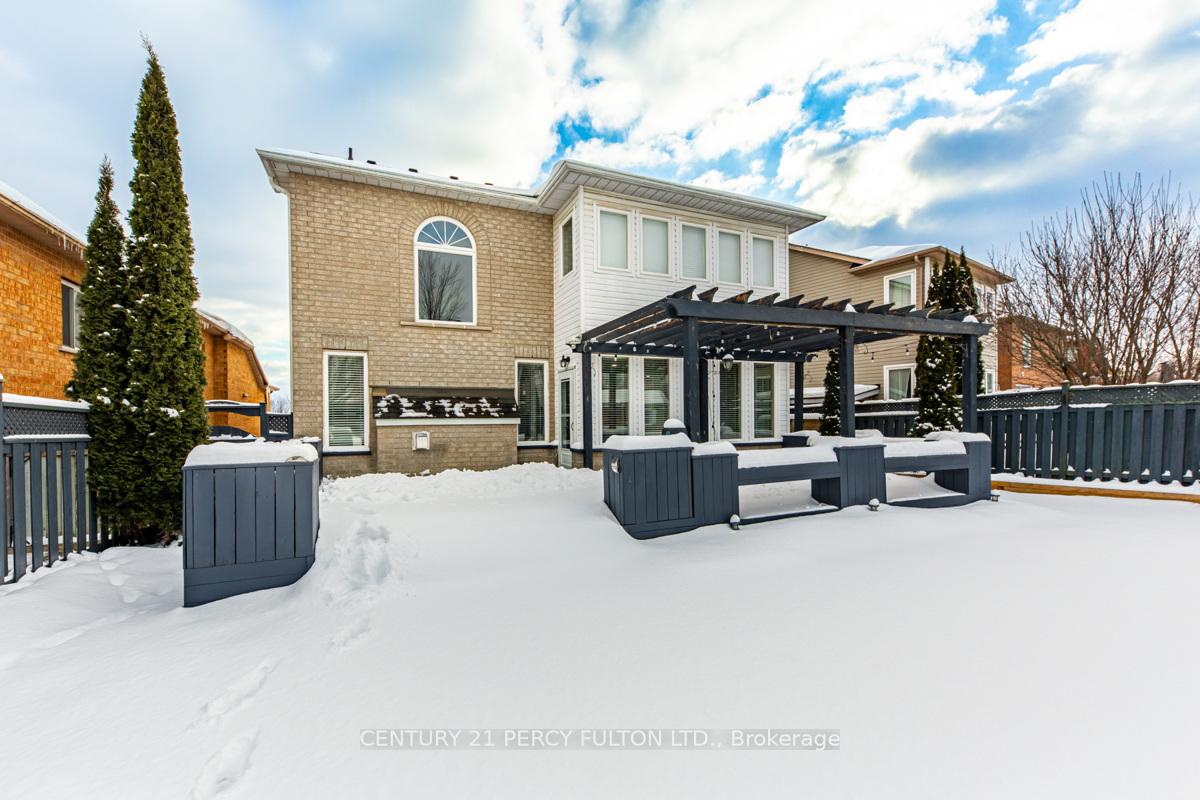 Photo 38 of 32 Amanda Avenue, Whitby, Brooklin — HOMEH